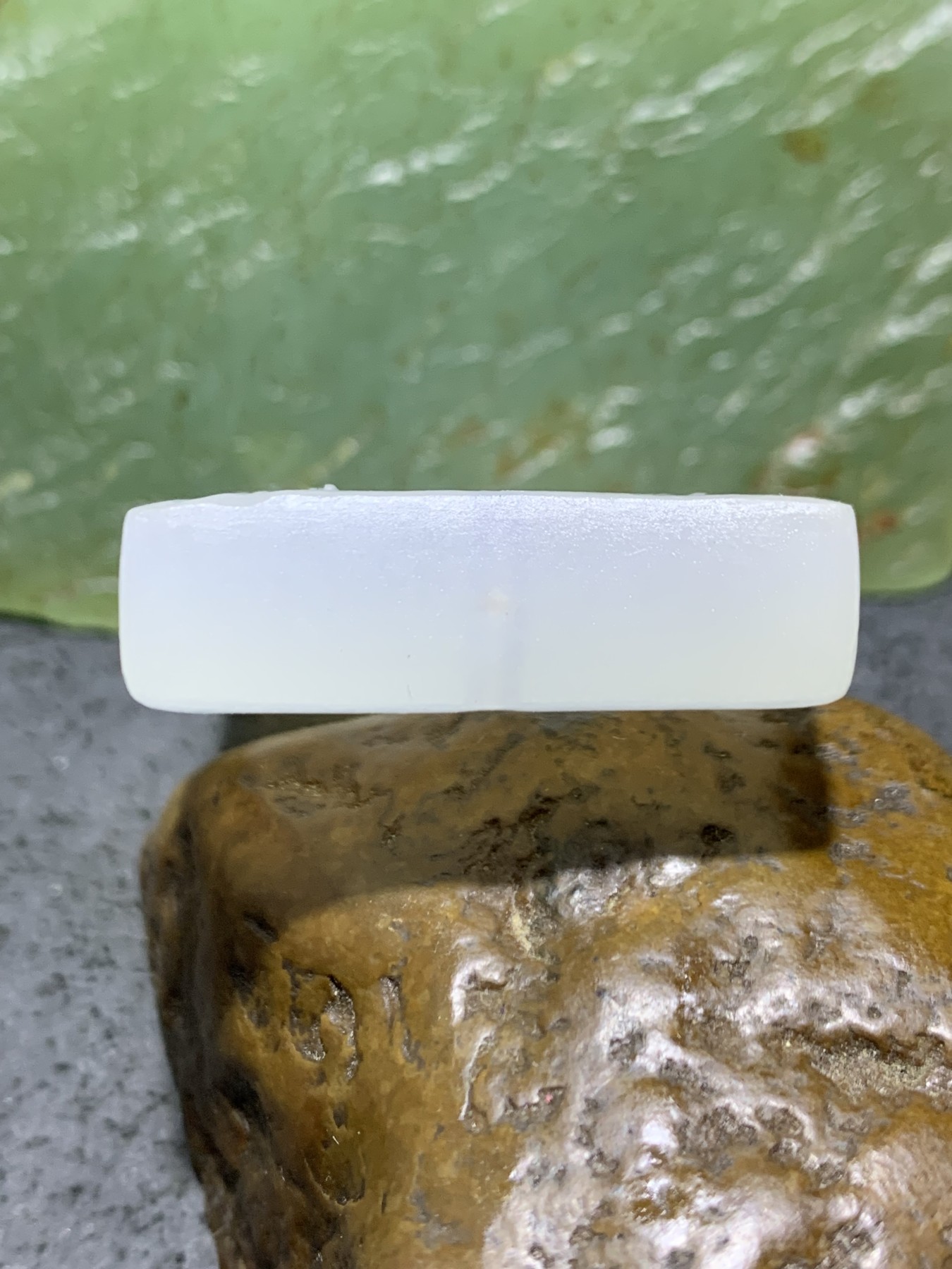 精美高玉化海洋玉髓手工俏色巧雕一路平安意境牌子一个
