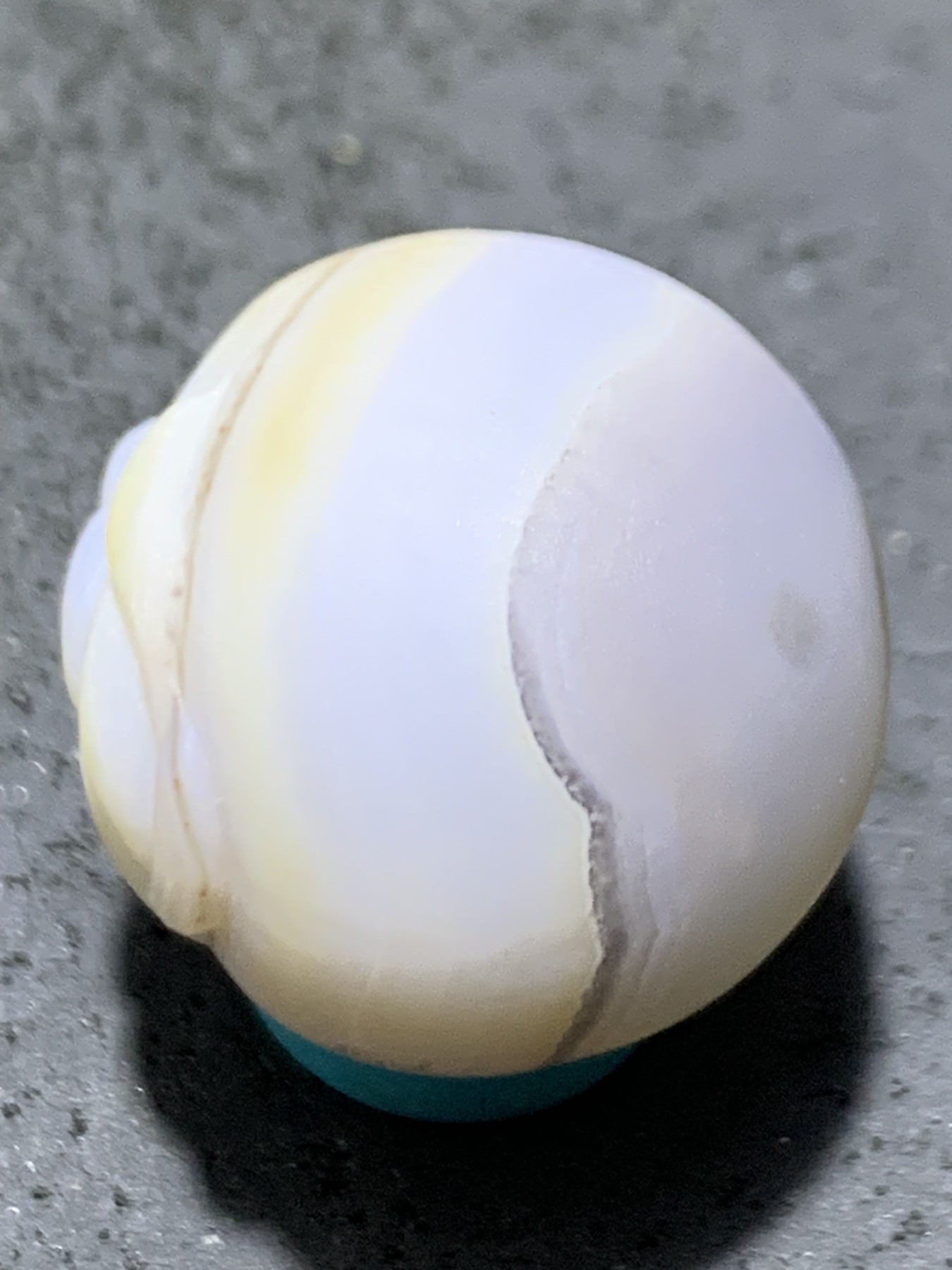 精美高玉化亚光海洋玉髓手工俏色巧雕花开见佛随形2.0圆珠一个
