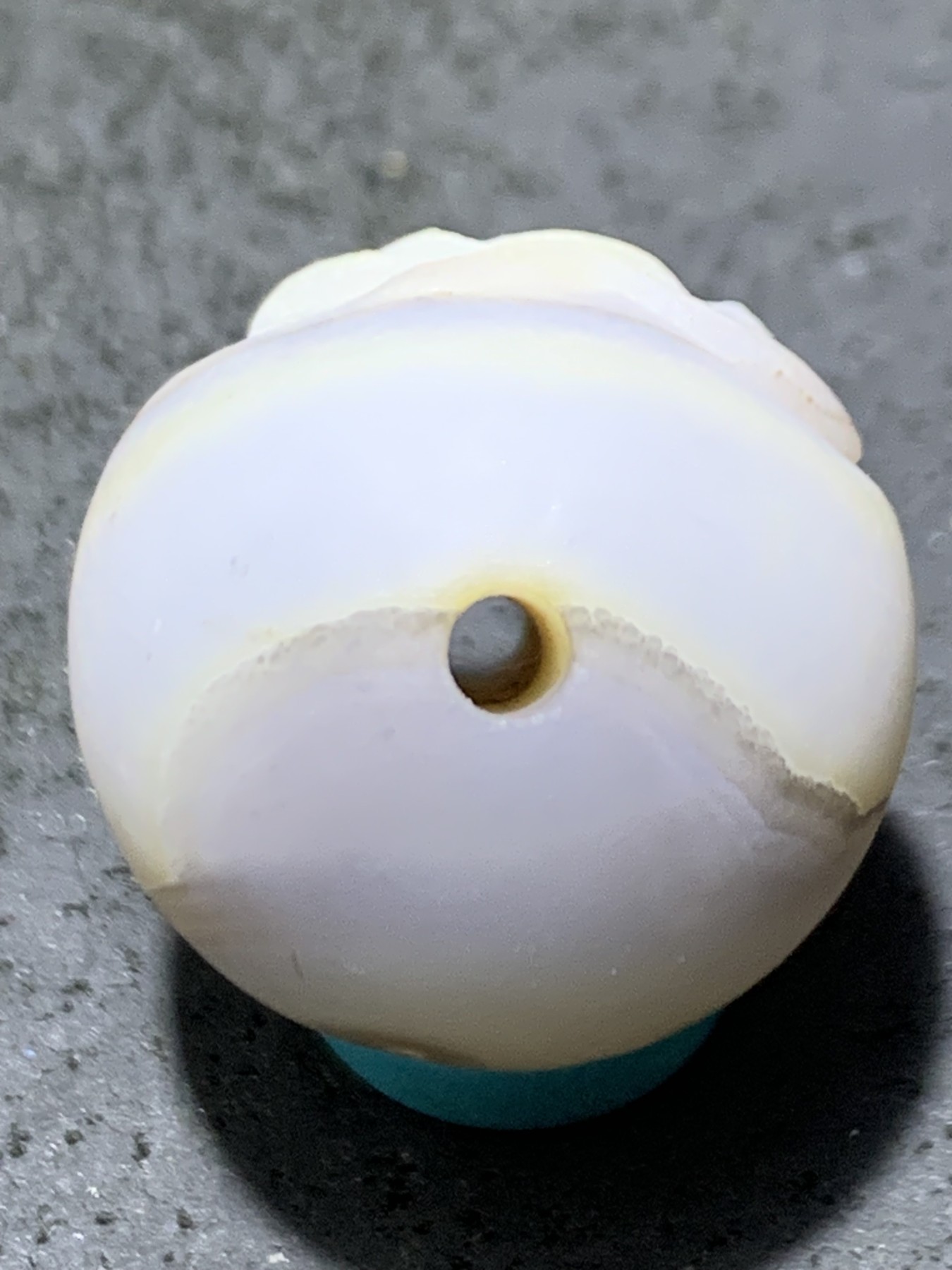 精美高玉化亚光海洋玉髓手工俏色巧雕花开见佛随形2.0圆珠一个