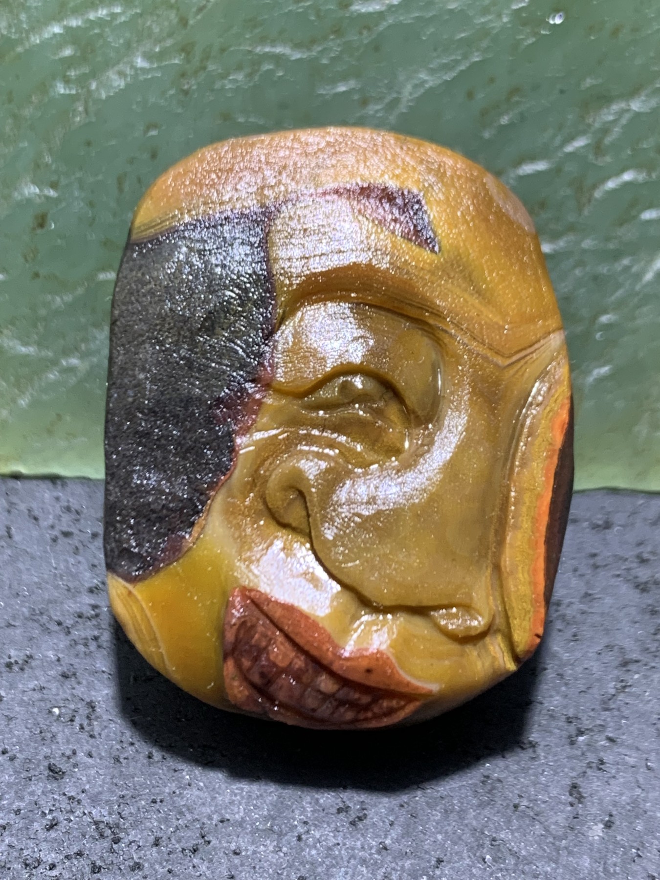 精美亚光原皮天眼纹战国红玛瑙手工俏色巧雕笑口常开板珠（背云，吊坠）一个！