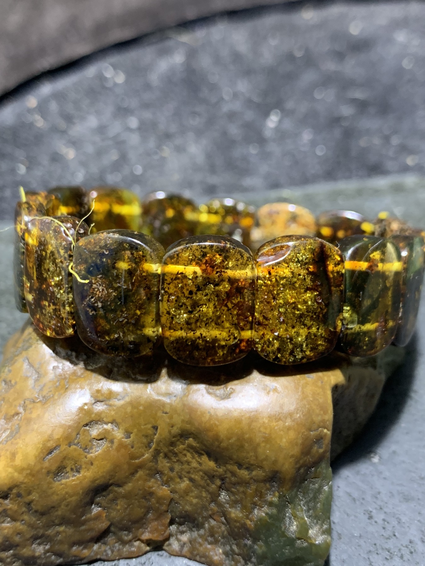 乌克兰花珀通货手排一个，