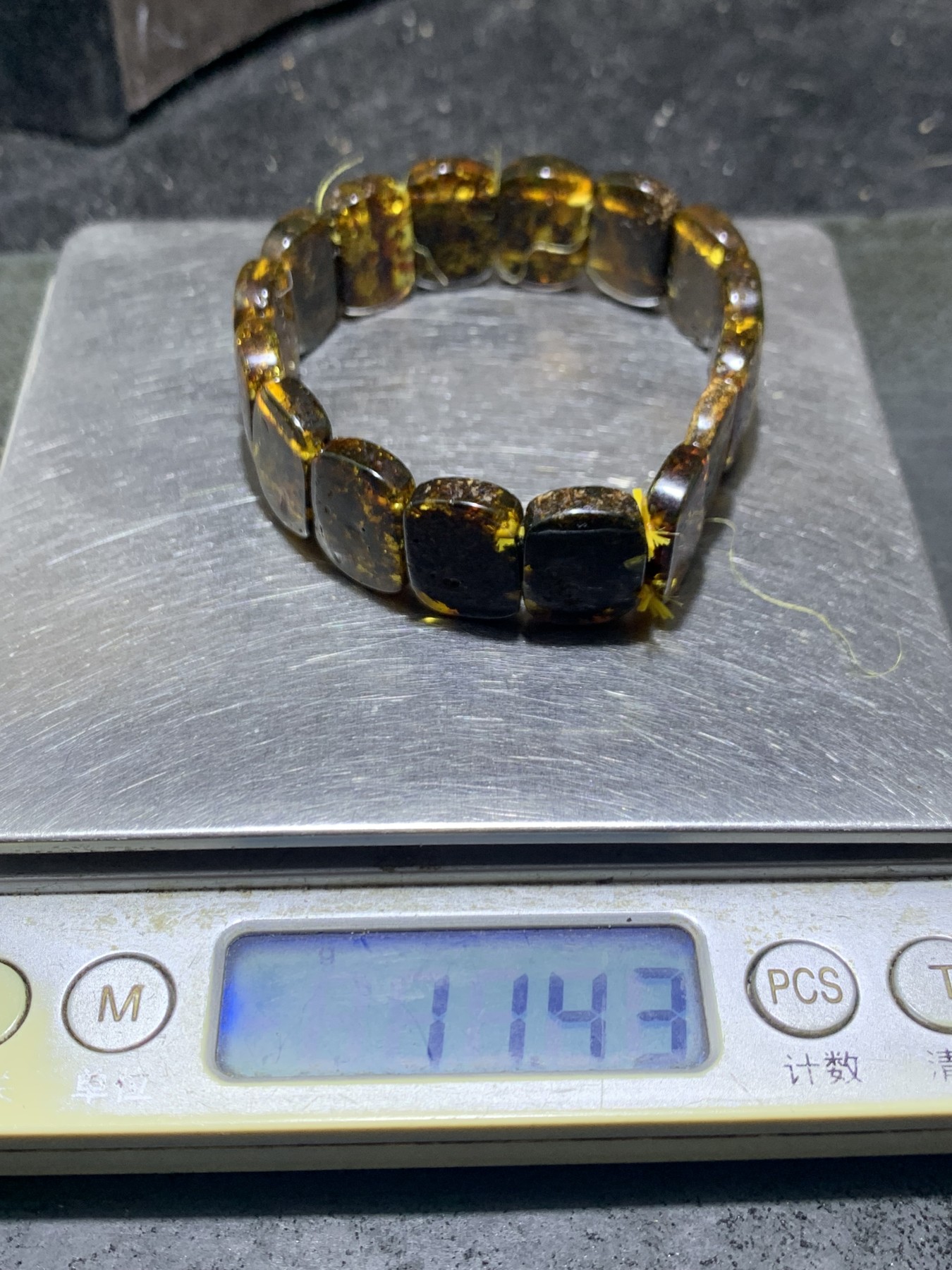 乌克兰花珀通货手排一个，