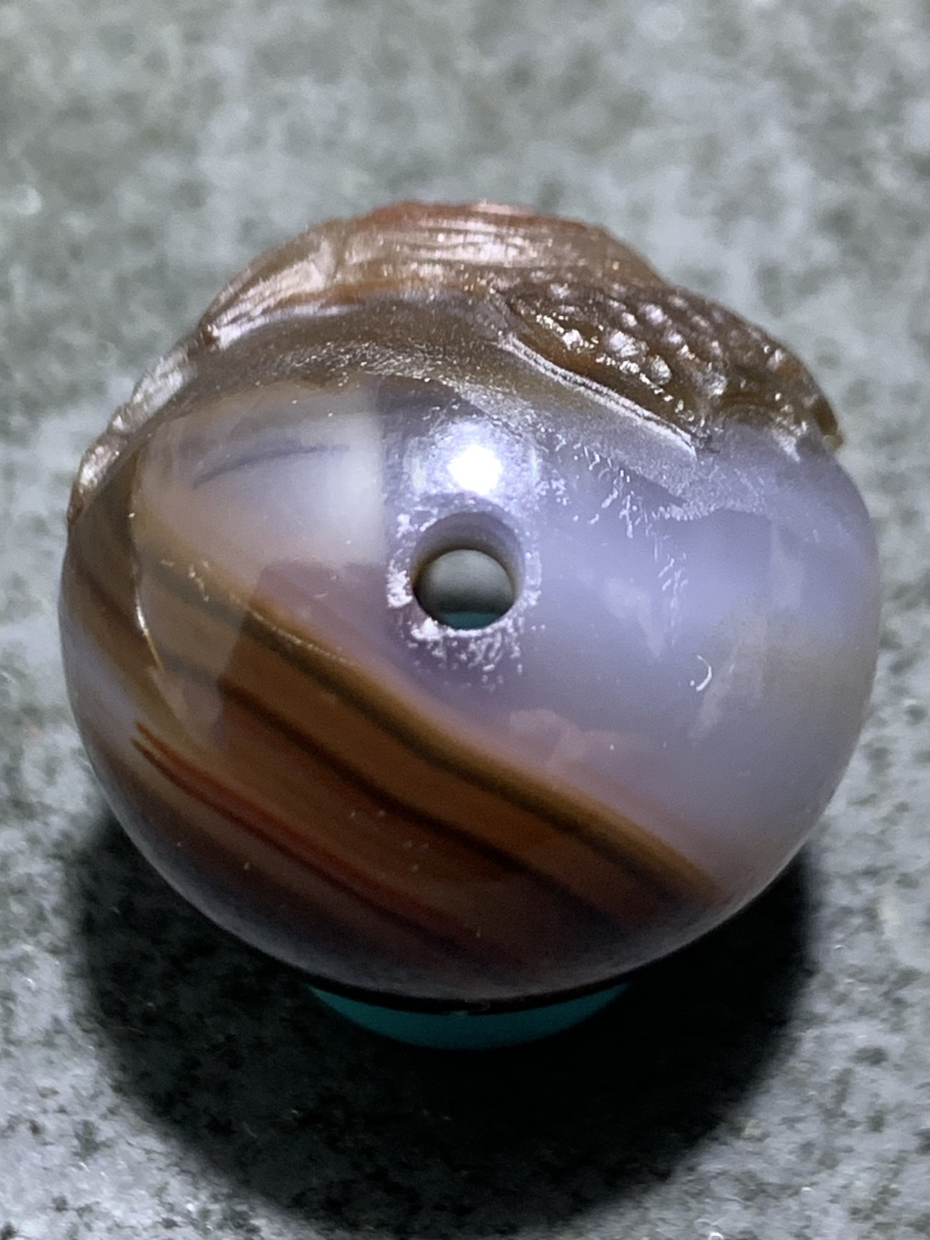 精美亚光高玉化巴西玛瑙手工俏色巧雕雄鸡2.0圆珠一个！