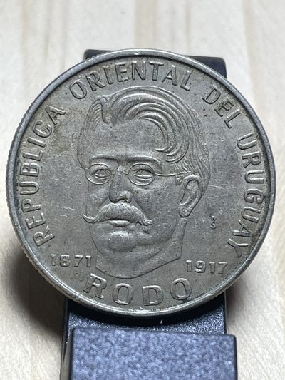 洪武诸明·稀奇钱币基地65场 - 乌拉圭1971年50比索-作家罗多百年诞辰纪念币