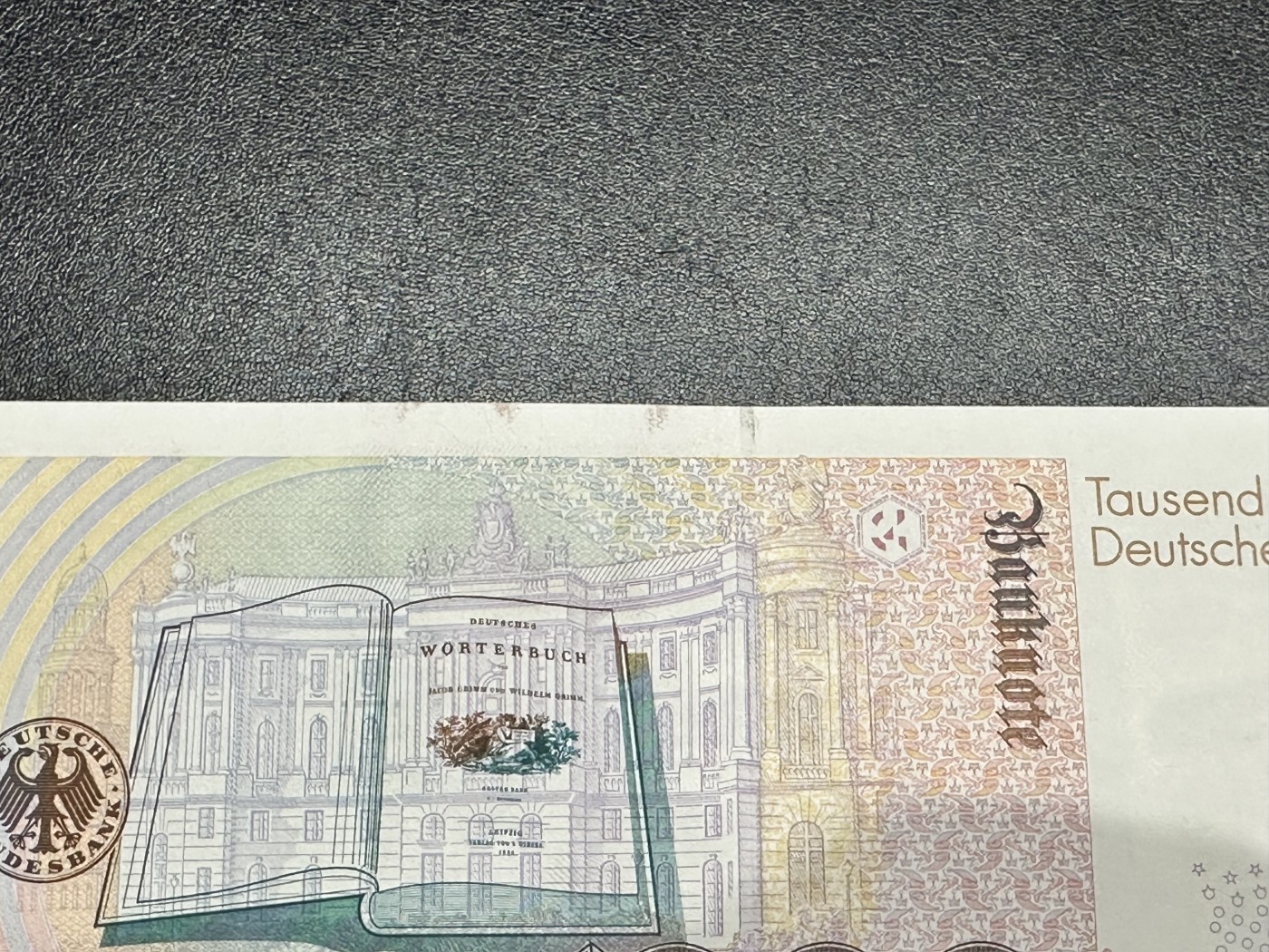 《外钞收藏家》第三百三十期 1991年德国1000马克 格林兄弟 AA冠 全新 基本没问题 中间有点安全压痕少许漏墨