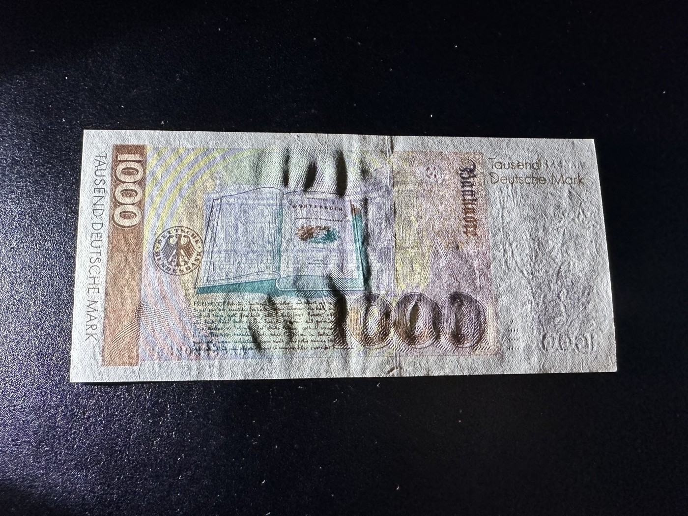 《外钞收藏家》第三百三十期 1991年德国1000马克 格林兄弟 AA冠 全新 基本没问题 中间有点安全压痕少许漏墨