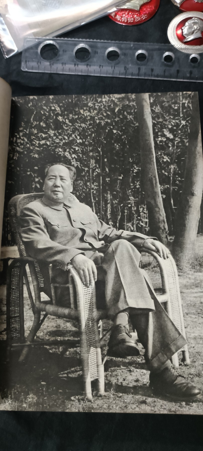 天字一号拍卖，红色文献专场！ 毛主席书信集，不同时期几百封