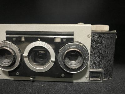 海外回流精品拍卖（五一专场） 美国回流三眼胶片老相机