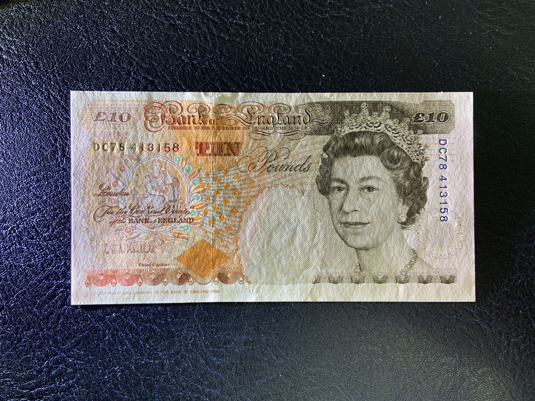 收藏联盟Quantum Auction 第301期拍卖  英国年10镑3张 品相UNC 细节如图