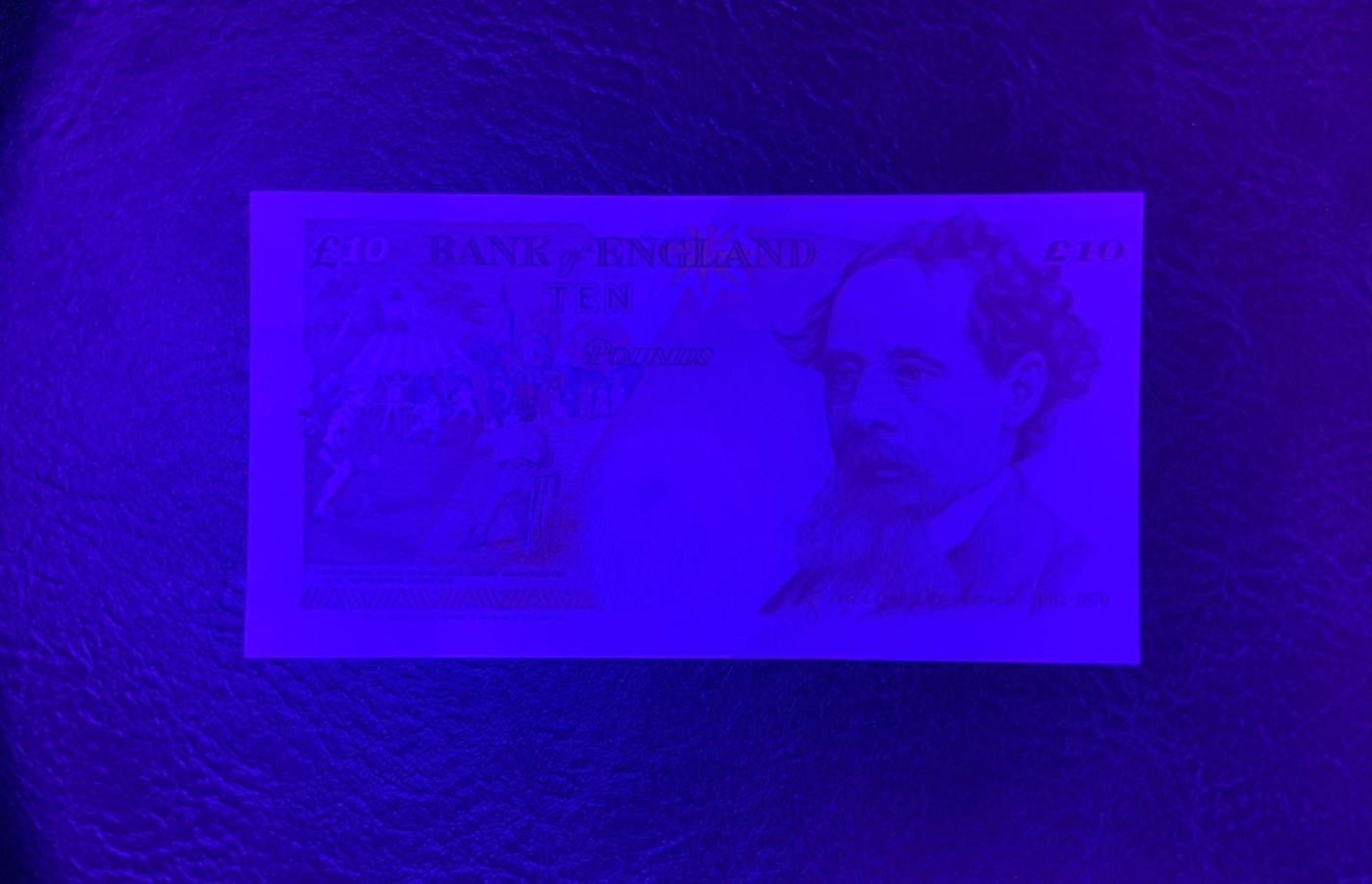 收藏联盟Quantum Auction 第301期拍卖  英国年10镑3张 品相UNC 细节如图