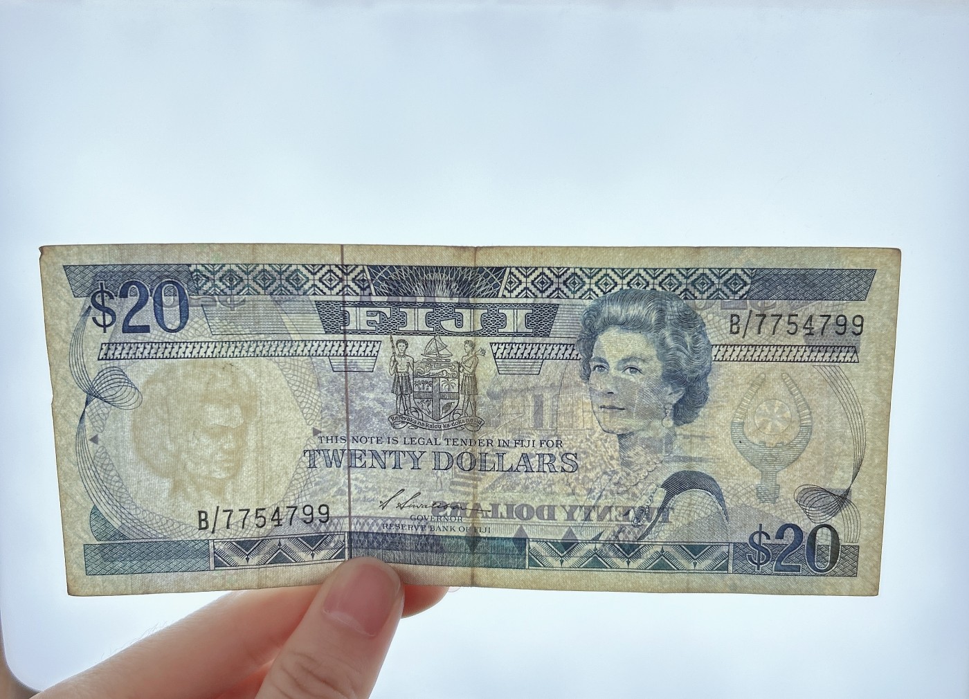 全场一元起拍 各国纸币专场 第34期 斐济20元纸币 八成新 号码7754799