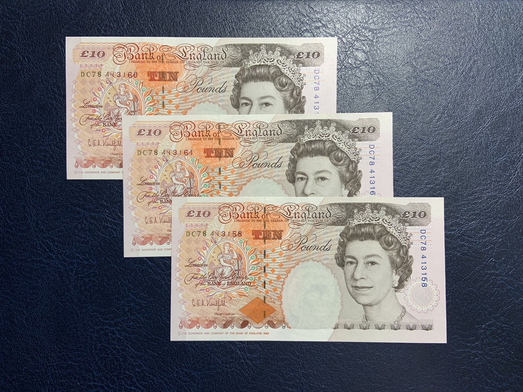 收藏联盟Quantum Auction 第301期拍卖  英国年10镑3张 品相UNC 细节如图