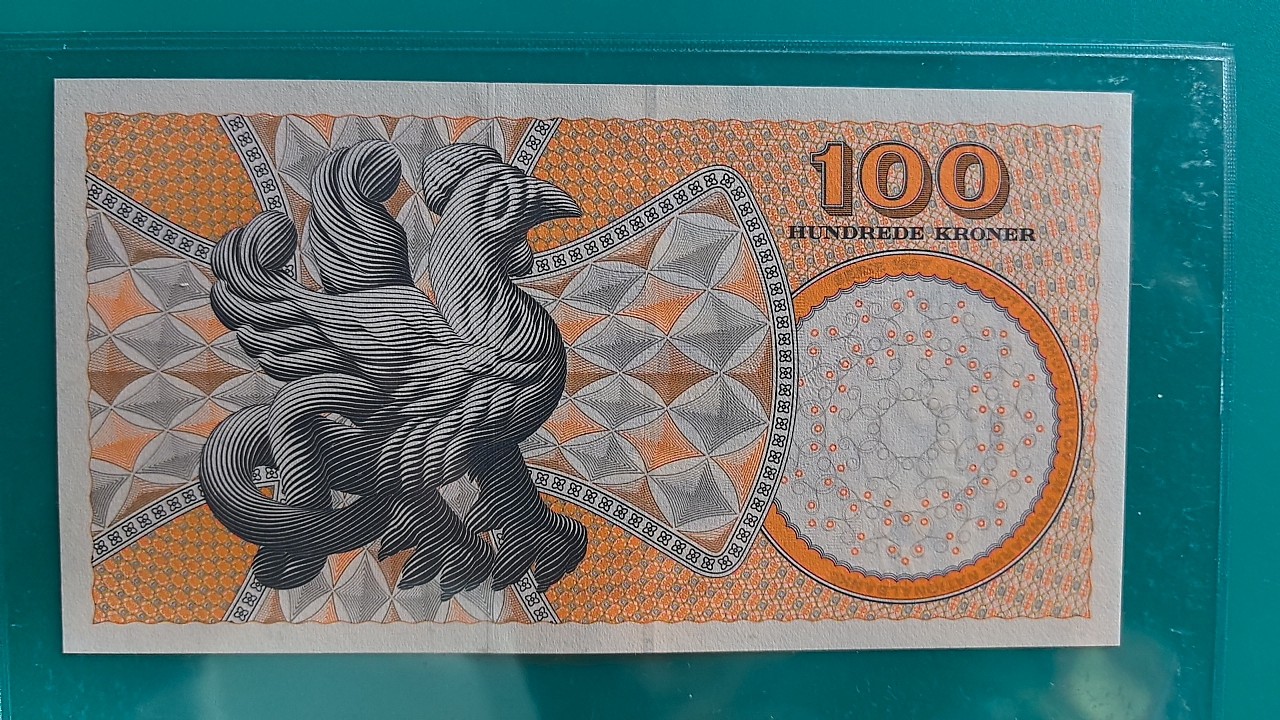 丹麦1999年100克朗 P-56a AA冠 无47 签名少 欧洲纸币 实物图 UNC