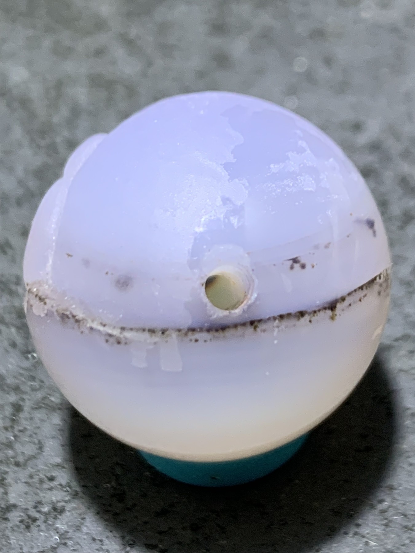 精美高玉化亚光一线海洋玉髓手工俏色巧雕无相佛意境2.0圆珠一个！