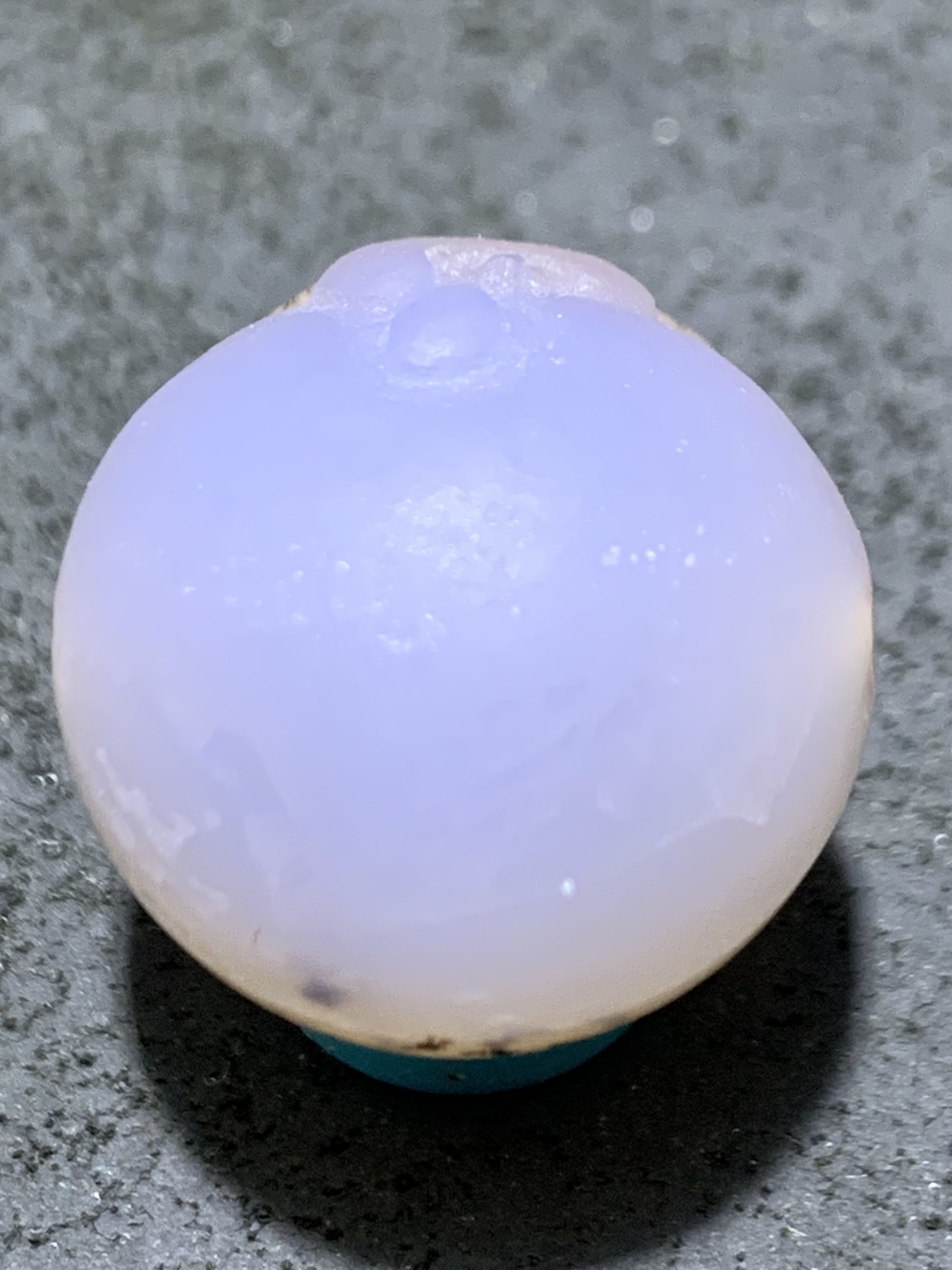 精美高玉化亚光一线海洋玉髓手工俏色巧雕无相佛意境2.0圆珠一个！