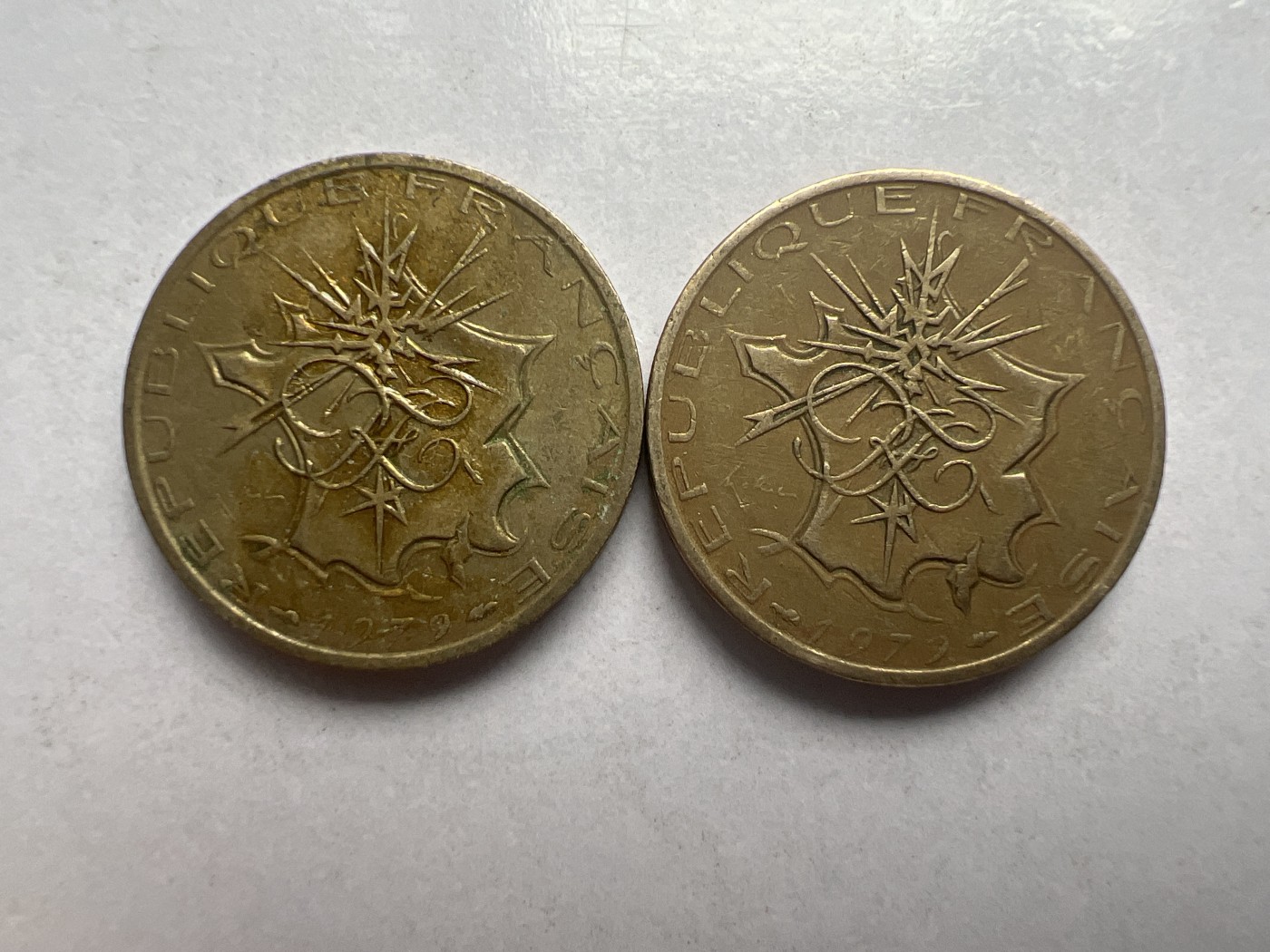 【易洋钱喜】第十三场 外国硬币专场 0元起拍 满百包邮 法国1979年巴士底狱10法郎2枚