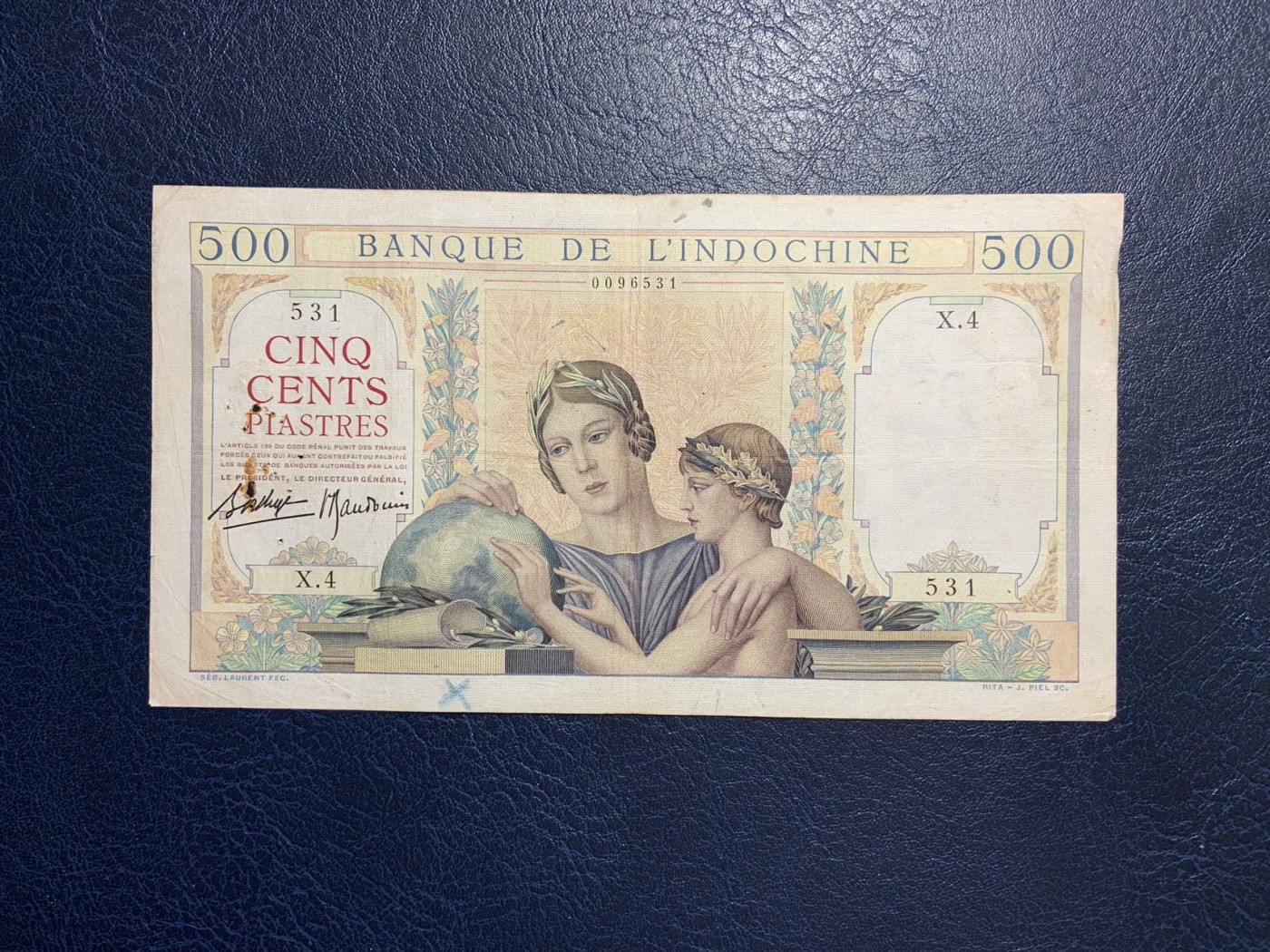 收藏联盟Quantum Auction 第301期拍卖  法属印度支那东方汇理银行1951年500皮阿斯特 品相如图 有针孔 非常稀少 母子地球仪