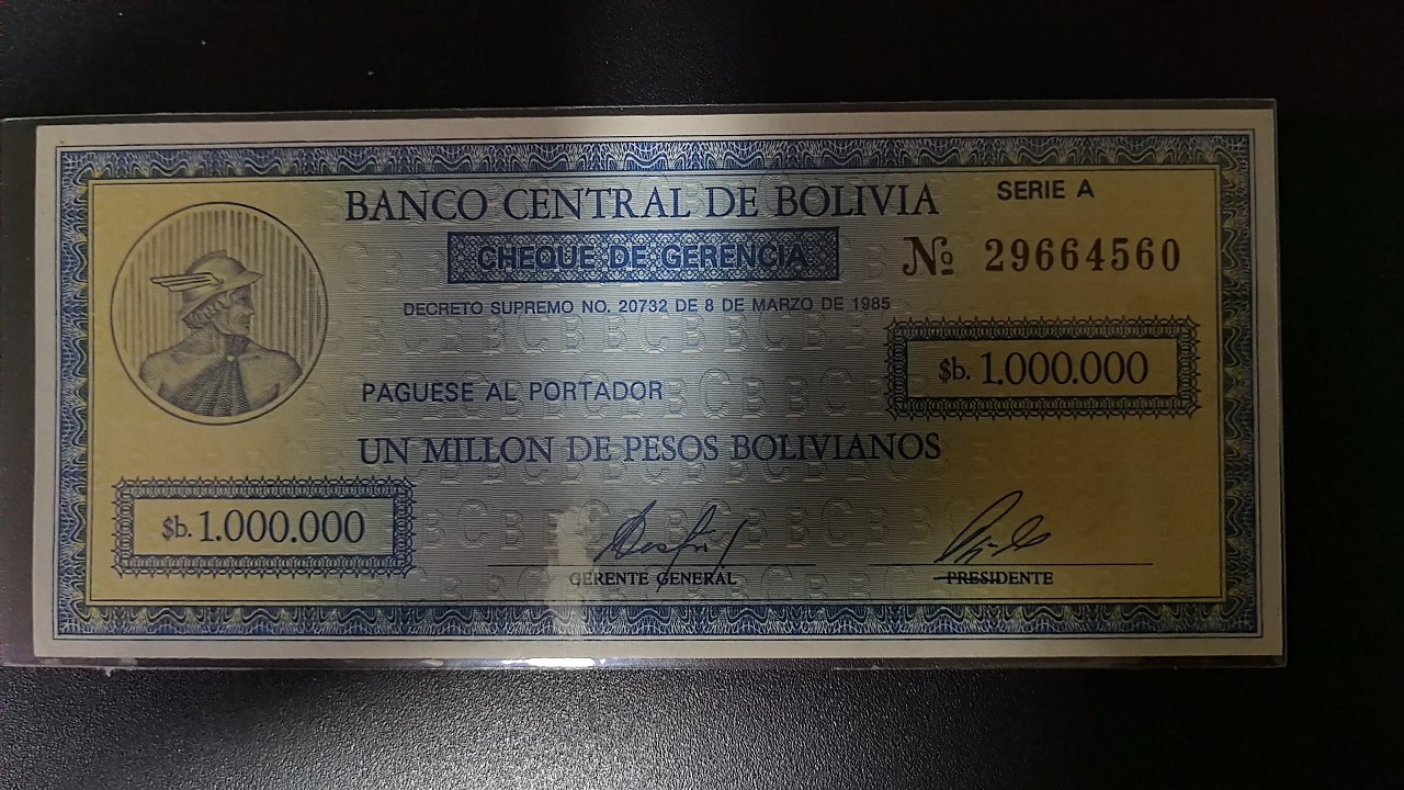 玻利维亚100万(1000000)比索 1985年 A序列 实物图 美洲纸币 UNC