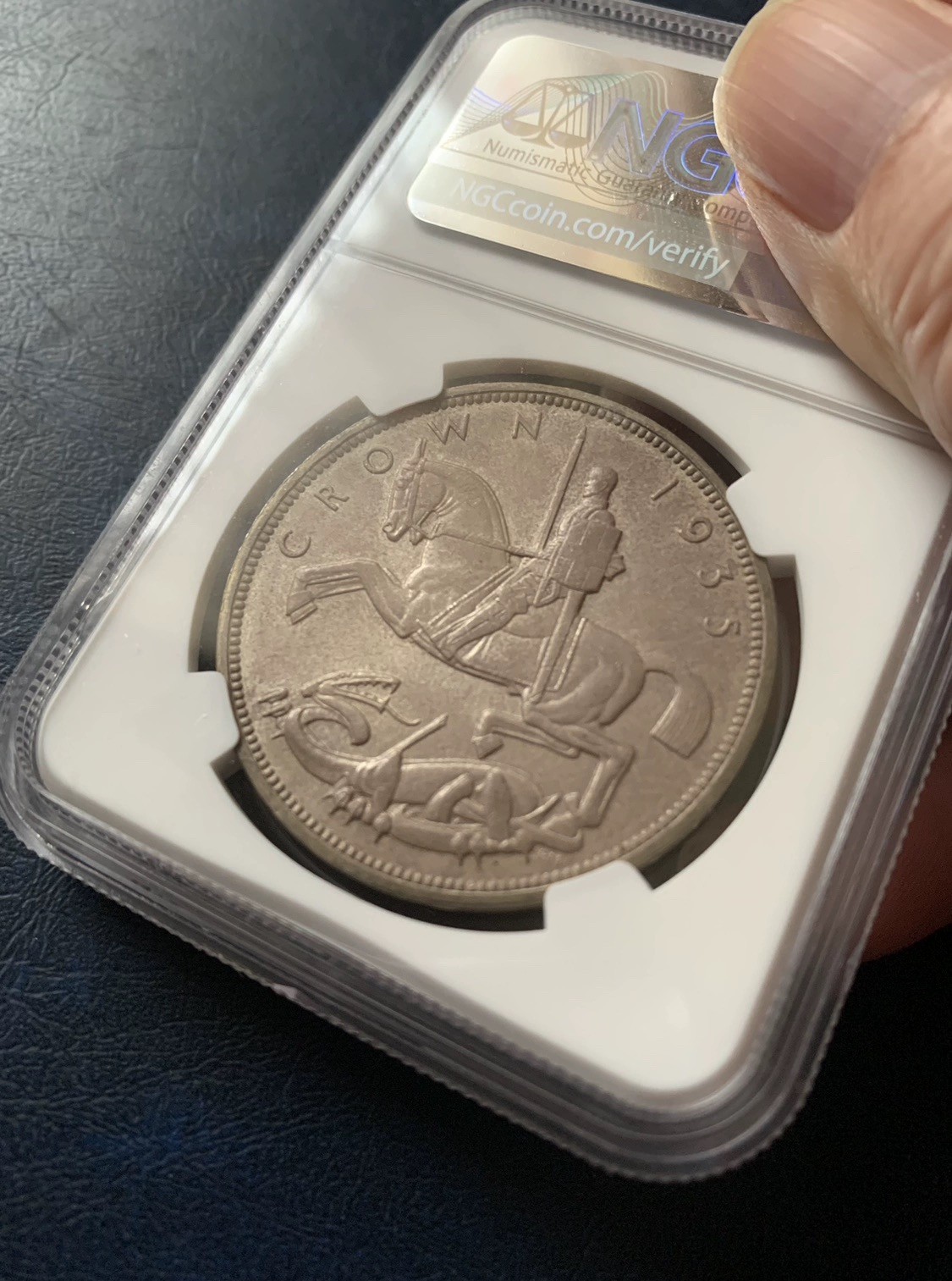 1935年英国乔治五世1克朗木马剑大银币NGC-MS63 1935年英国乔治五世1克朗木马剑大银币NGC-MS63