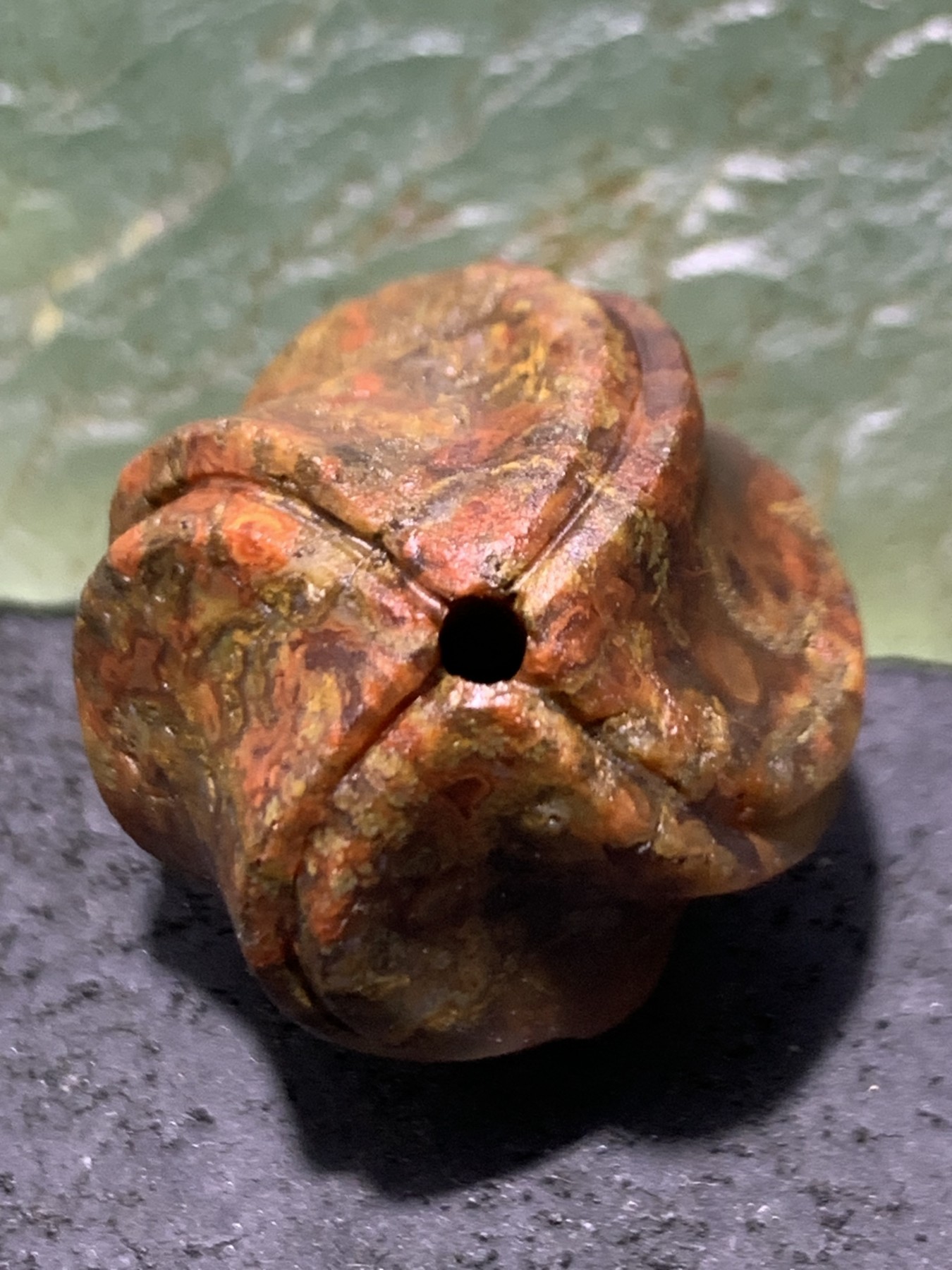 精美高玉化亚光草花战国红玛瑙手工雕刻转纹珠一颗！