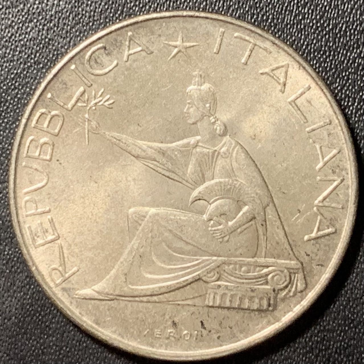 紫瑗钱币——第324期拍卖 意大利 1961年 马车 500里拉 11克 0.835银 UNC