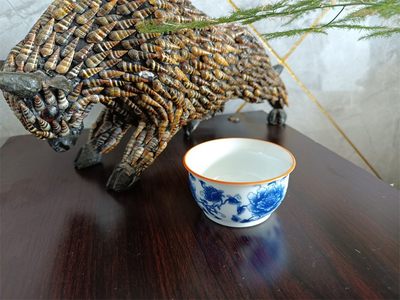 景德镇古法烧制青花蓝牡丹品茗杯 - 景德镇古法烧制青花蓝牡丹品茗杯