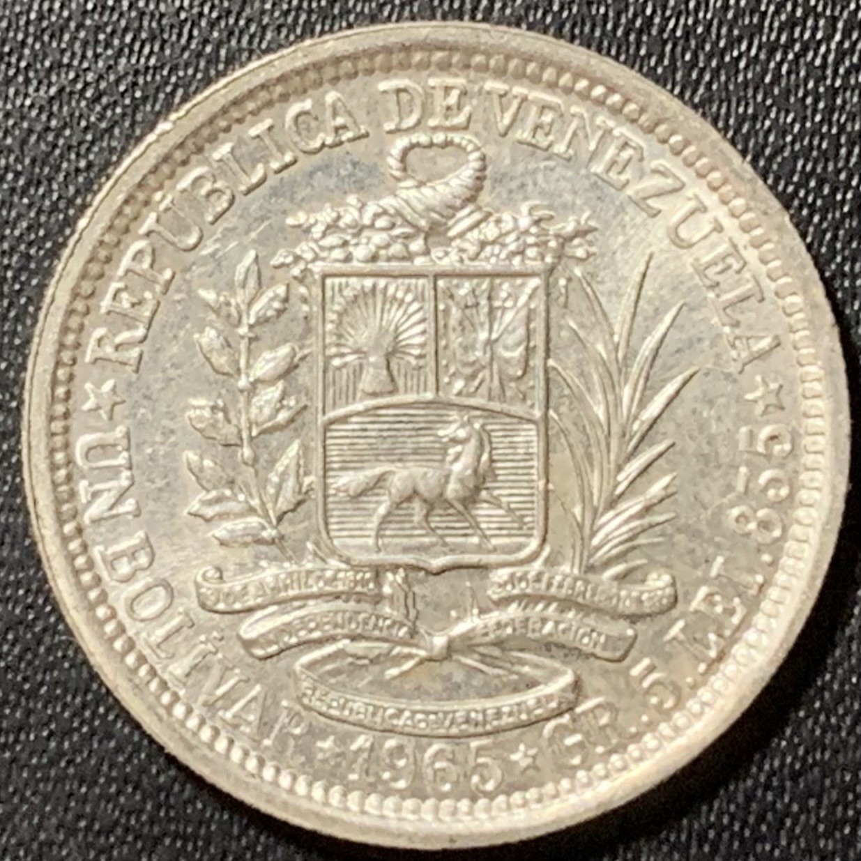 紫瑗钱币——第324期拍卖 委内瑞拉 1965年 1玻利瓦尔 5克 0.835银 