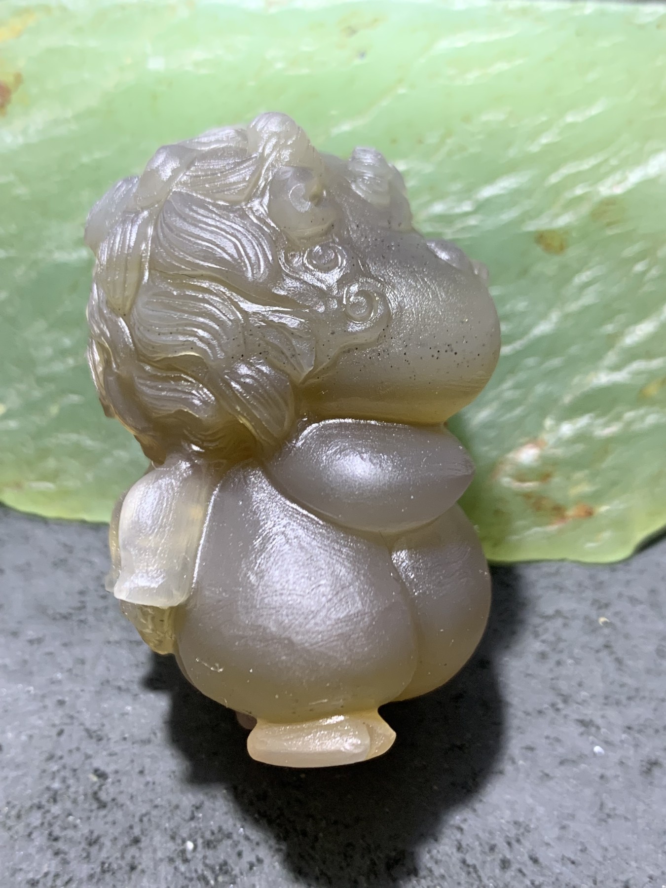 精美亚光高玉化巴西玛瑙手工雕刻呆萌瑞兽把件（摆件）一个！