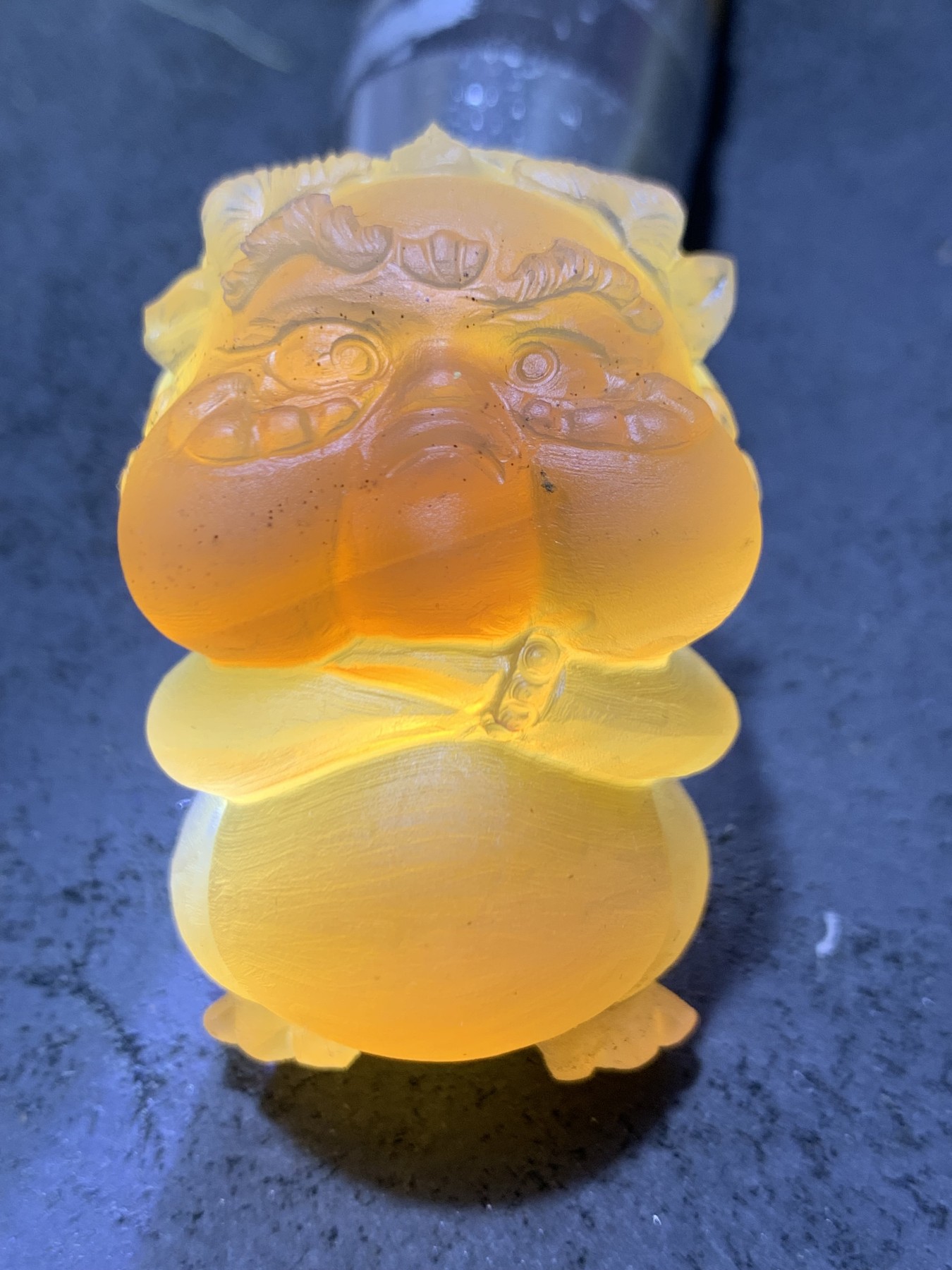 精美亚光高玉化巴西玛瑙手工雕刻呆萌瑞兽把件（摆件）一个！