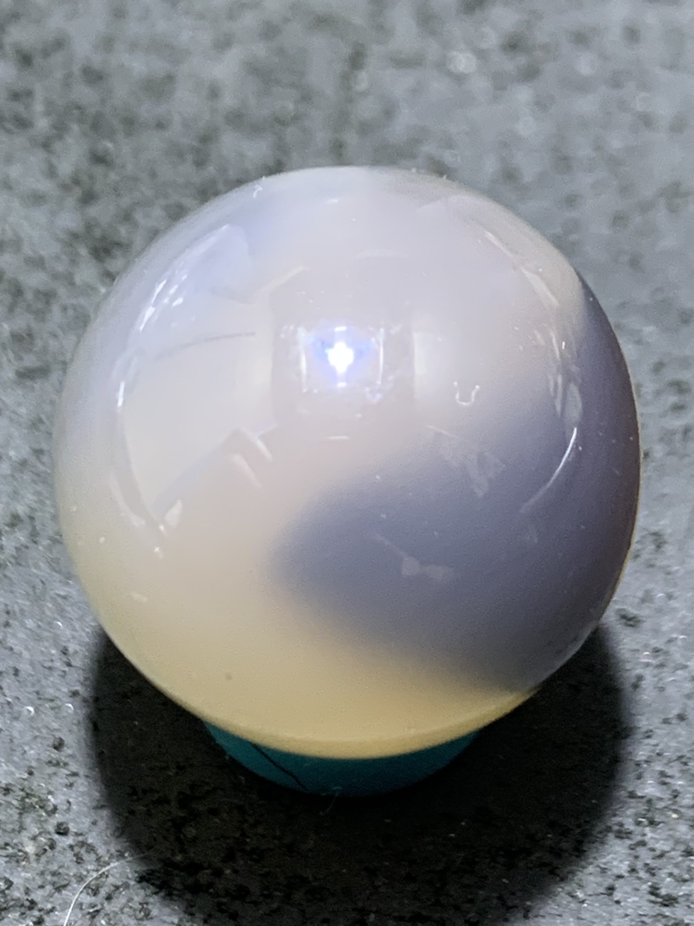 精美高玉化亚光一线海洋玉髓手工俏色巧雕一心向佛意境圆珠一个！