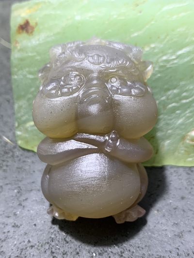 精美亚光高玉化巴西玛瑙手工雕刻呆萌瑞兽把件（摆件）一个！ - 精美亚光高玉化巴西玛瑙手工雕刻呆萌瑞兽把件（摆件）一个！