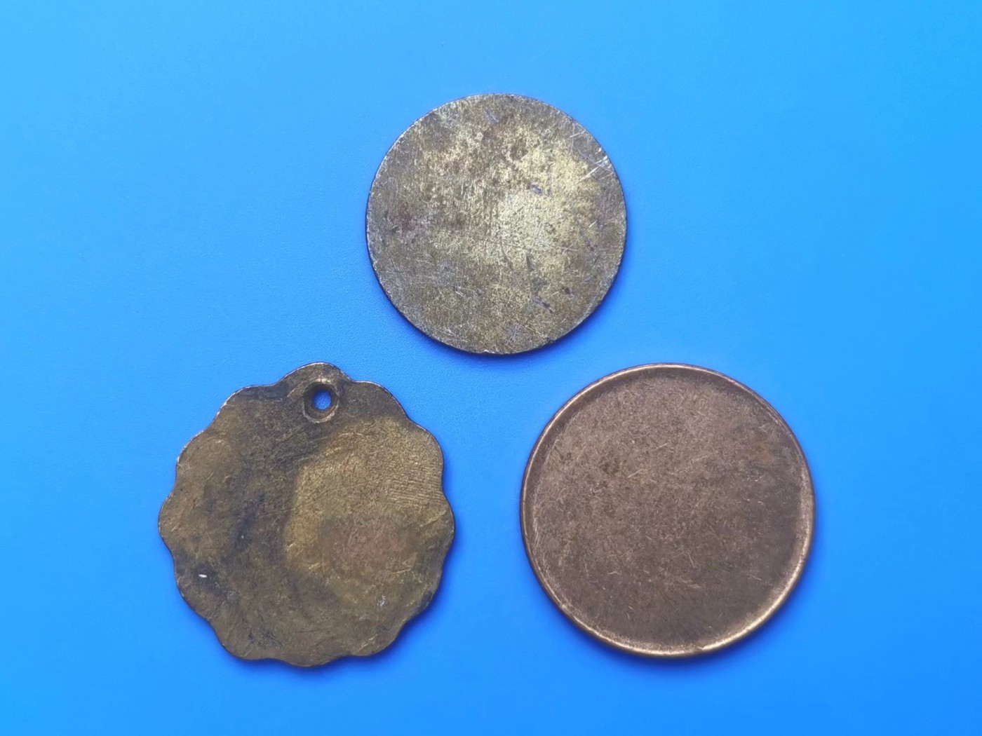 【易洋钱喜】第十三场 外国硬币专场 0元起拍 满百包邮 无字币胚3枚