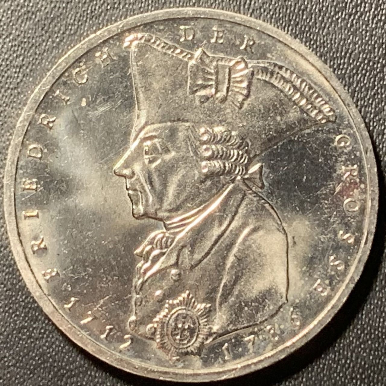 紫瑗钱币——第324期拍卖 联邦德国 1986年 F版 腓特烈大帝 逝世200周年 5马克 镍币 UNC