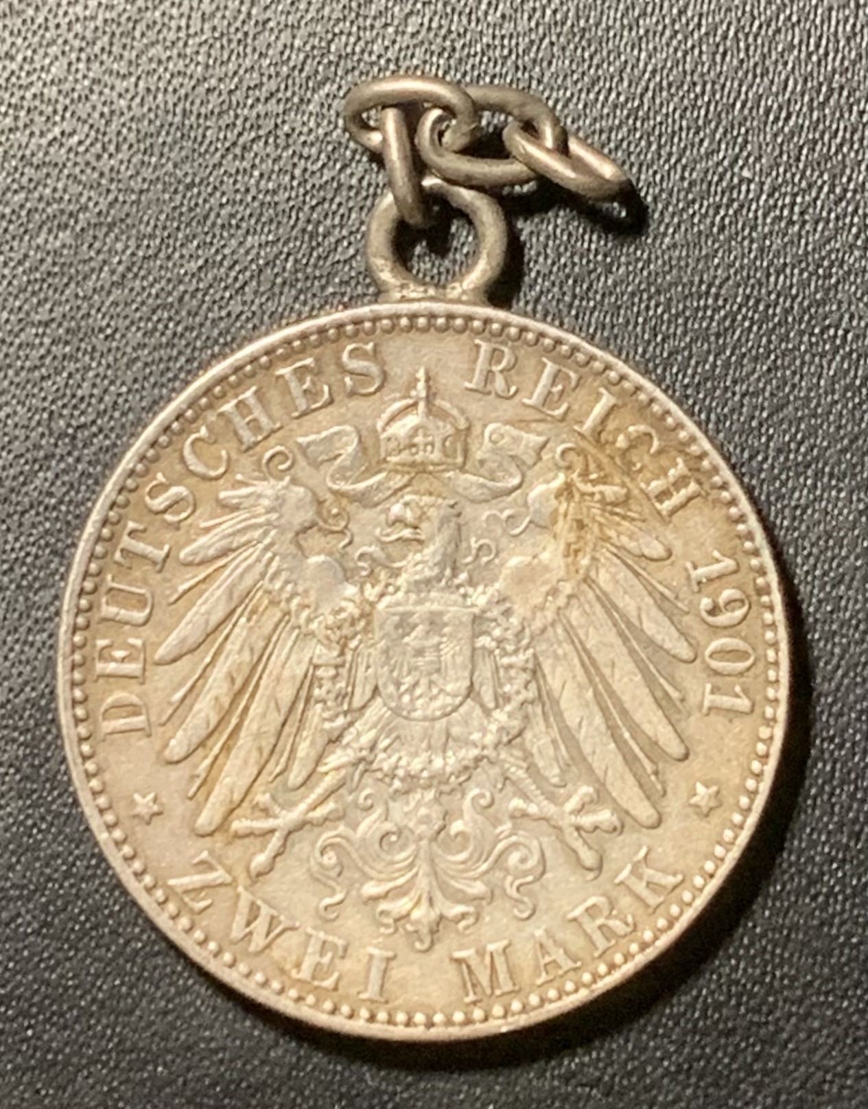 紫瑗钱币——第324期拍卖 德国 普鲁士 1901年 建国200周年 2马克 银币 吊坠