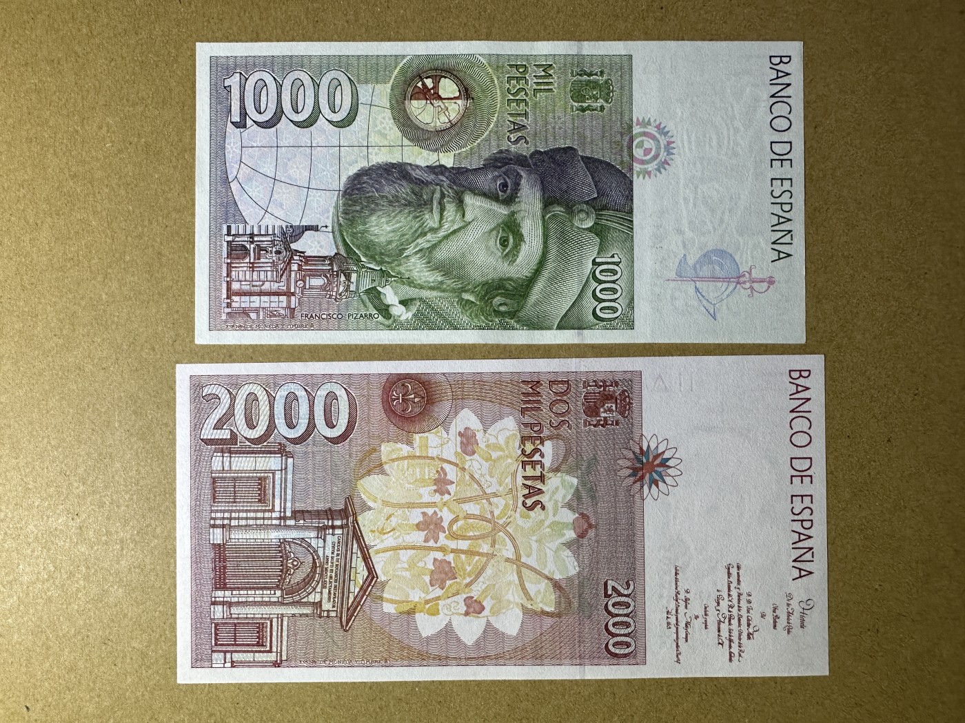 《张总收藏》125期-外币靓号典藏 西班牙1000、2000比塞塔2张 UNC 末版