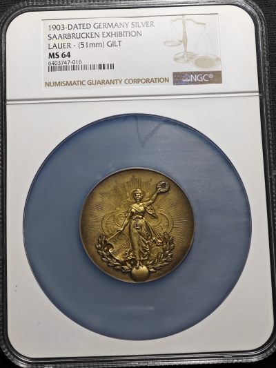 【德藏】世界币章拍卖第55期（全场顺丰包邮） - 1903年 德国萨尔布吕肯博览会51mm镀金大银章 NGC MS64