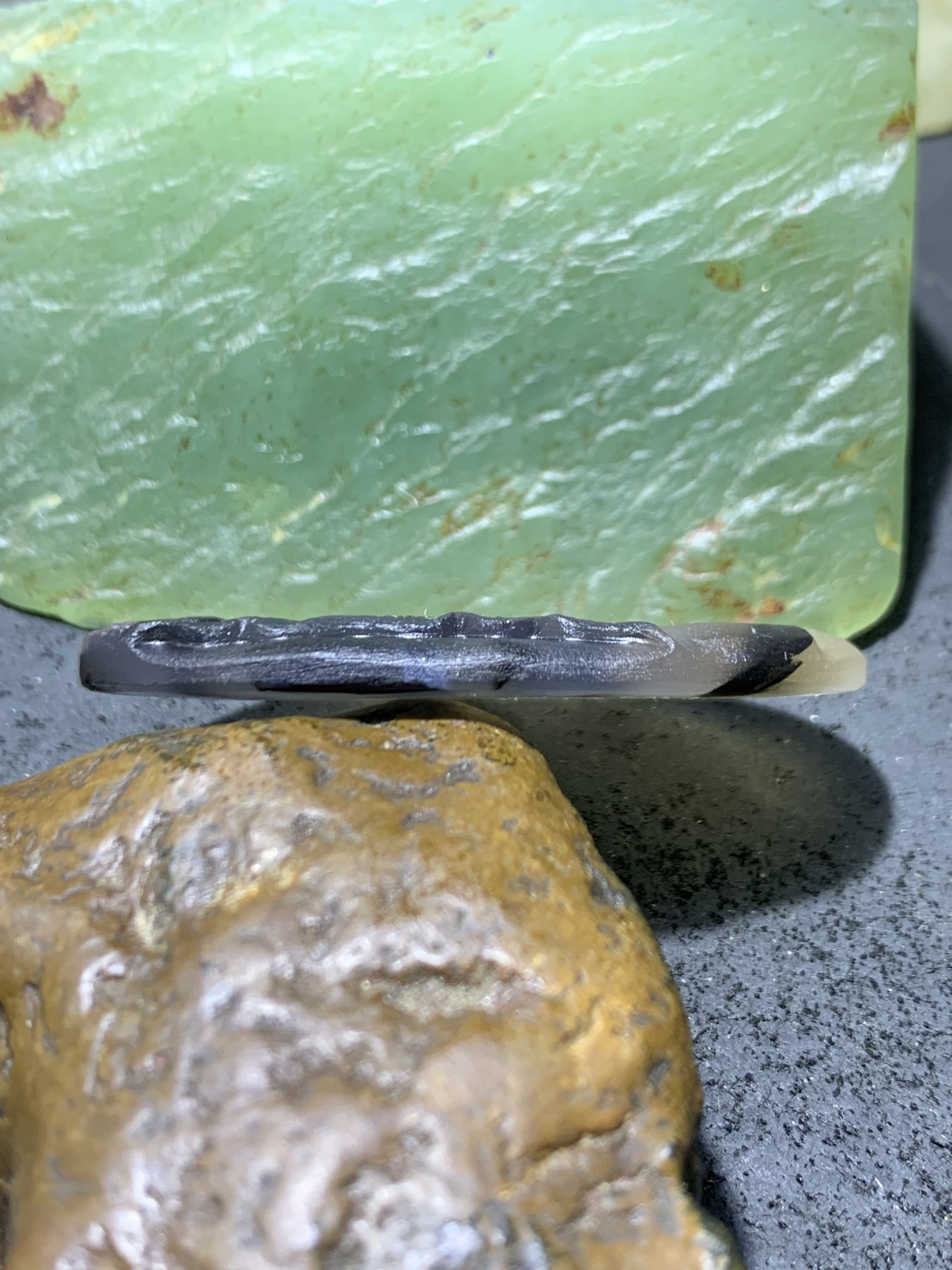 精美亚光高玉化巴西玛瑙手工俏色巧雕荷塘月色吊坠一个