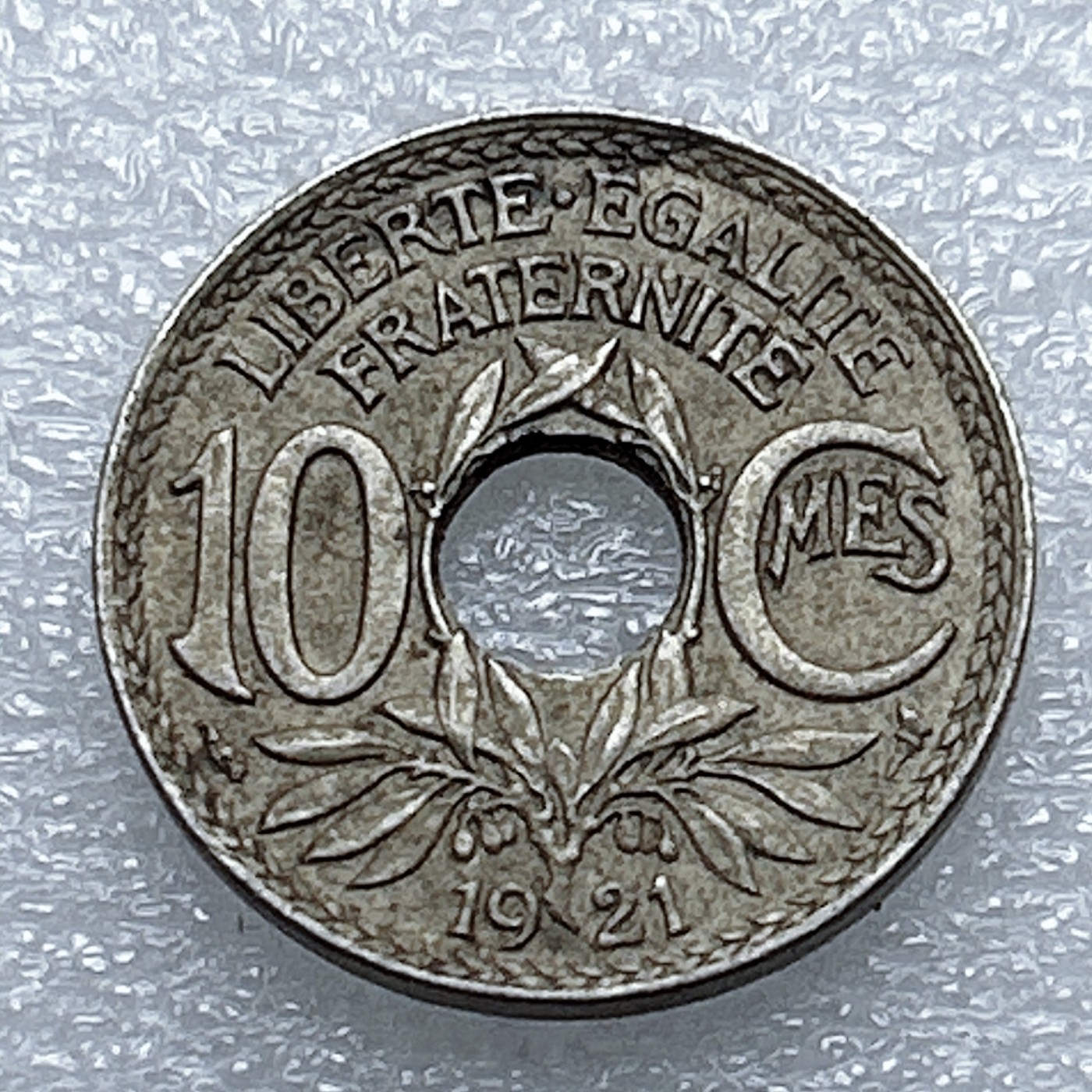 全场一元起拍 世界钱币散币专场 第37期 法国早期中孔币 神奇鸟 10分 10生丁 1921年