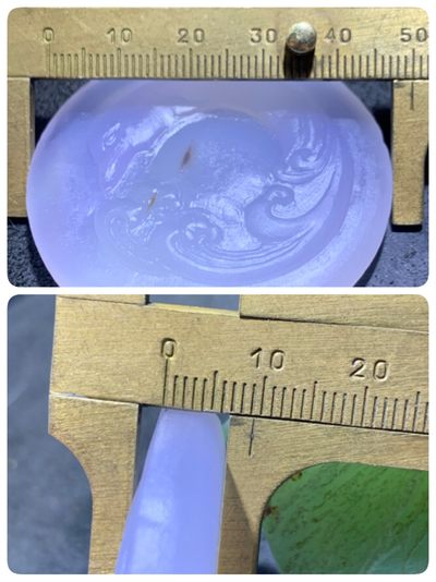 精美高玉化海洋玉髓手工俏色巧雕海豚意境牌子一个！ 精美高玉化海洋玉髓手工俏色巧雕海豚意境牌子一个！