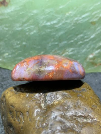 川料南红玛瑙包浆料吊坠一个 川料南红玛瑙包浆料吊坠一个