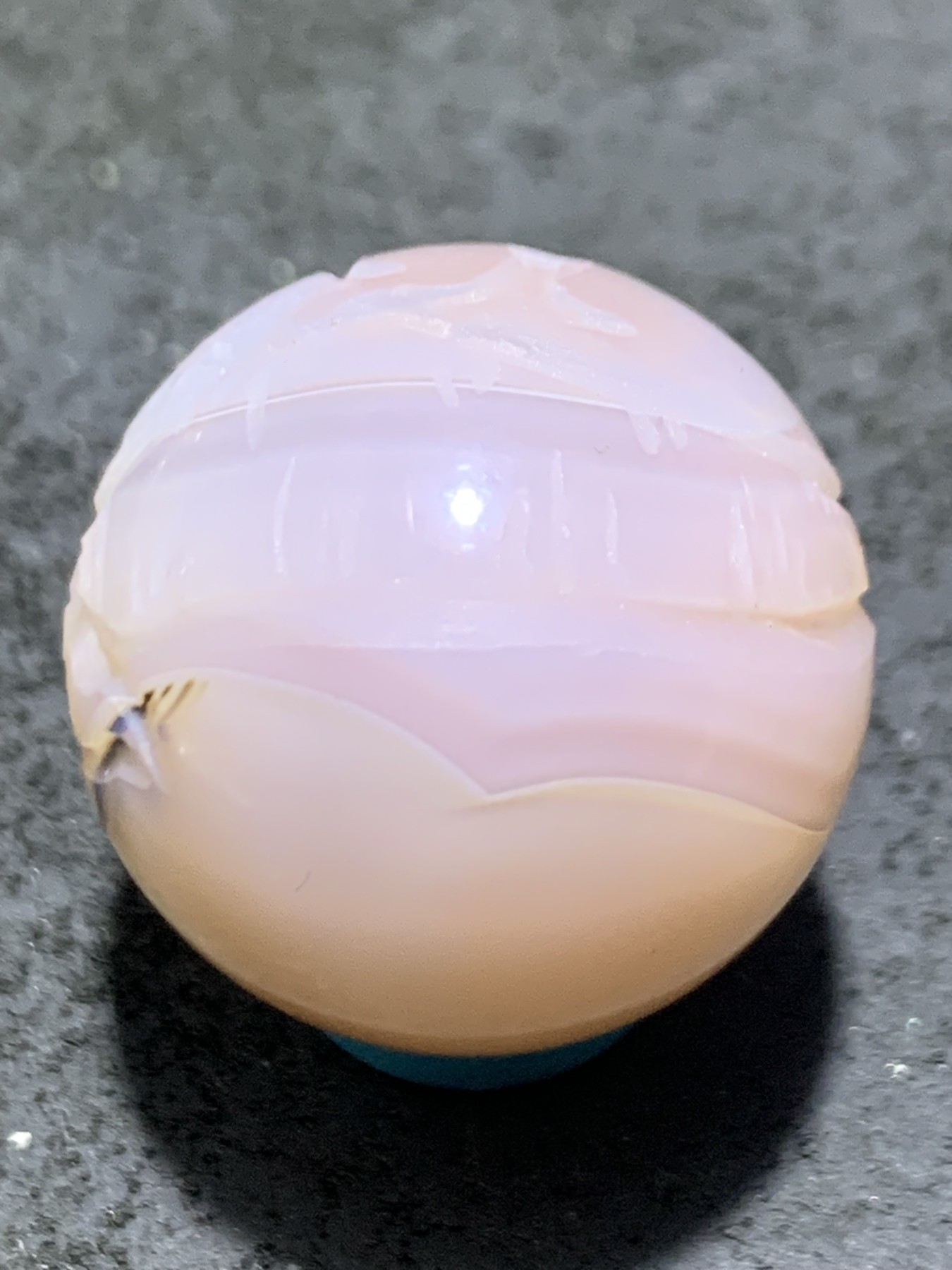 精美高玉化冰粉色亚光海洋玉髓手工俏色巧雕玉兔（兔飞猛进）三通一个