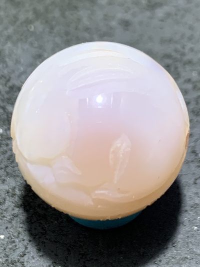 精美高玉化冰粉色亚光海洋玉髓手工俏色巧雕玉兔（兔飞猛进）三通一个 - 精美高玉化冰粉色亚光海洋玉髓手工俏色巧雕玉兔（兔飞猛进）三通一个