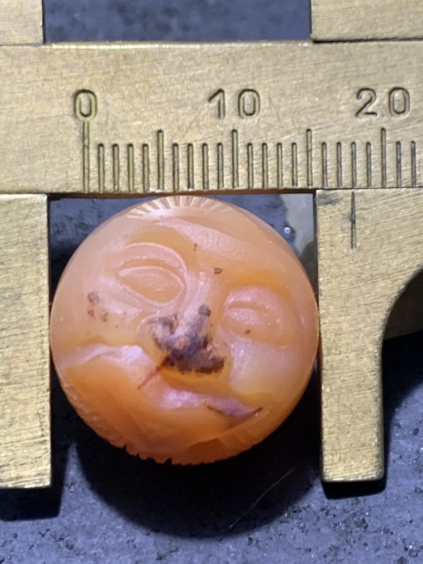 精美亚光高玉化巴西玛瑙手工俏色巧雕笑口常开圆珠一个！