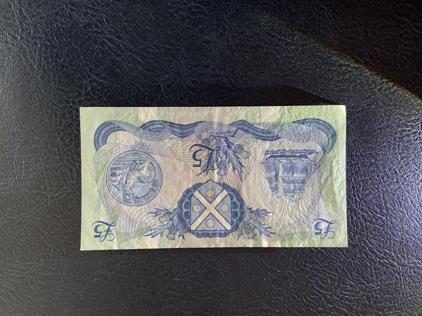 收藏联盟Quantum Auction 第303期拍卖  苏格兰银行1988年5镑 品相AU