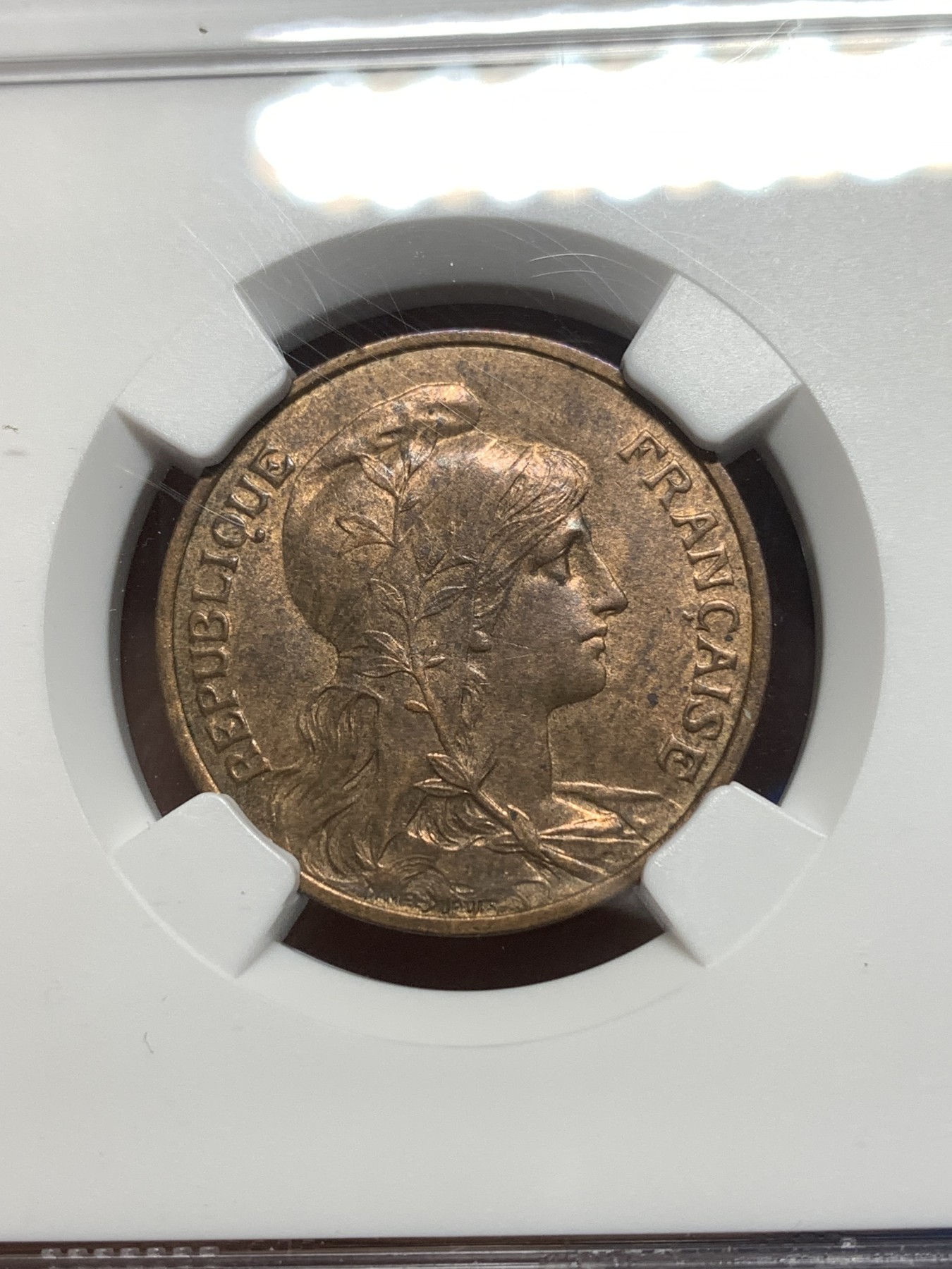 《竞宝斋》第215场-周日，周一 2场 (全场包邮) NGC AU58 1913年法国5c铜币