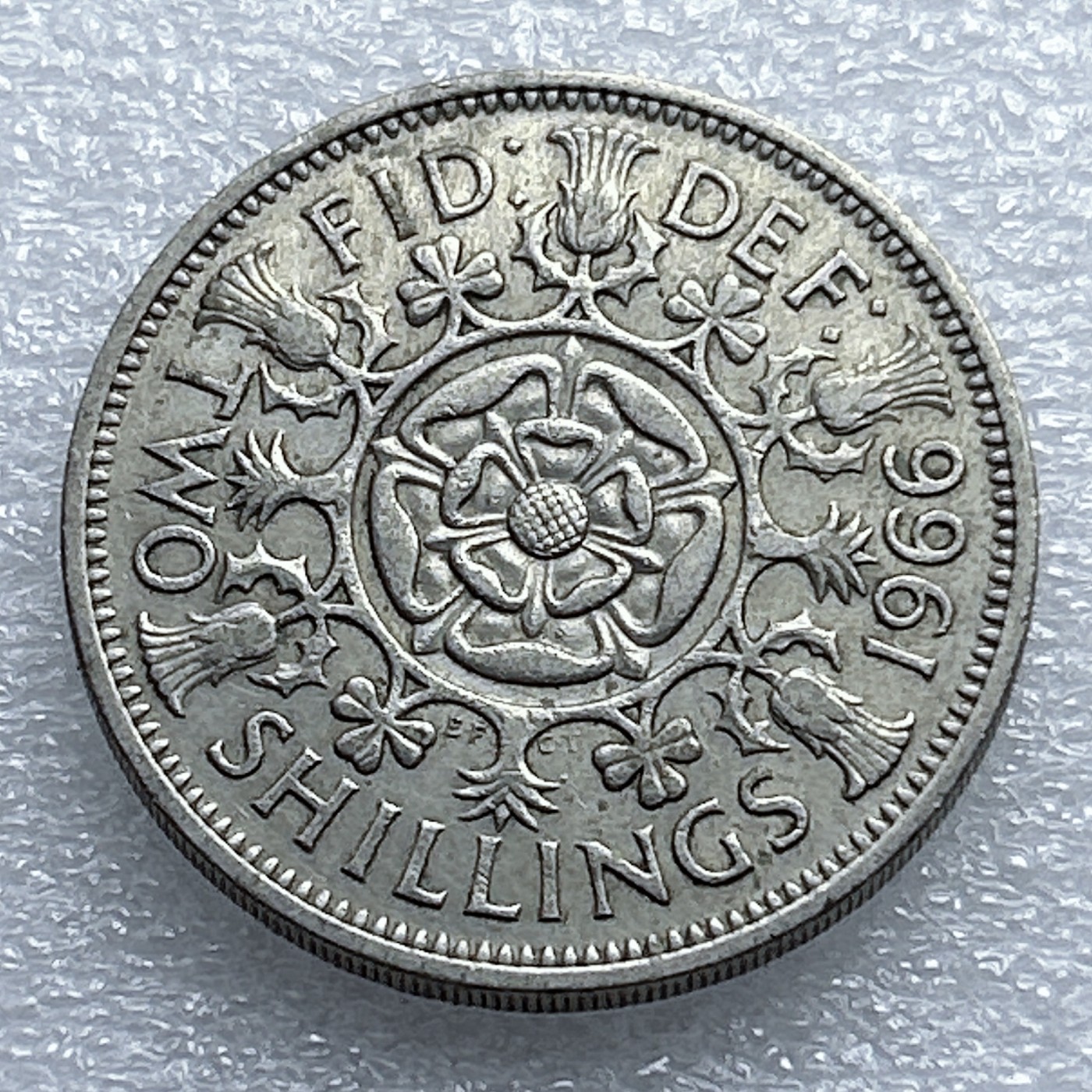 全场一元起拍 世界钱币散币专场 第37期 1966年英国2先令硬币 伊丽莎白二世时期 