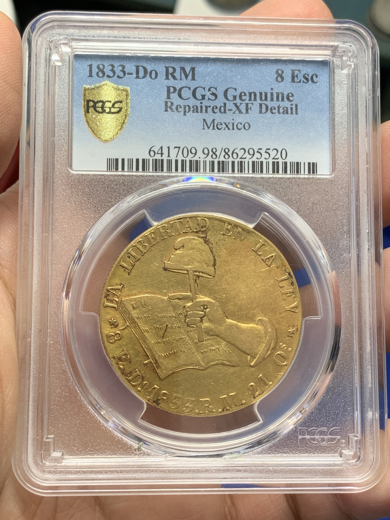 《竞宝斋》第215场-周日，周一 2场 (全场包邮) PCGS XFD 墨西哥1833 DO RM 自由帽 鹰洋 8埃斯库多大金币