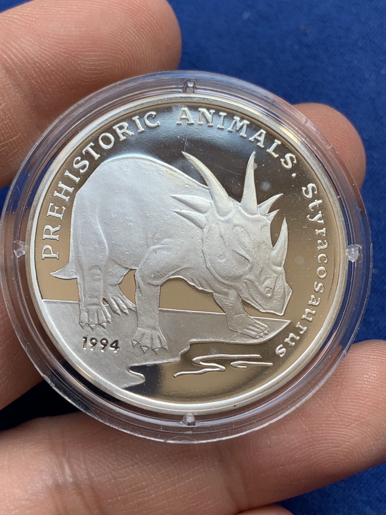 《竞宝斋》第215场-周日，周一 2场 (全场包邮) 阿富汗1994年三角龙500阿富汗尼精制大银币