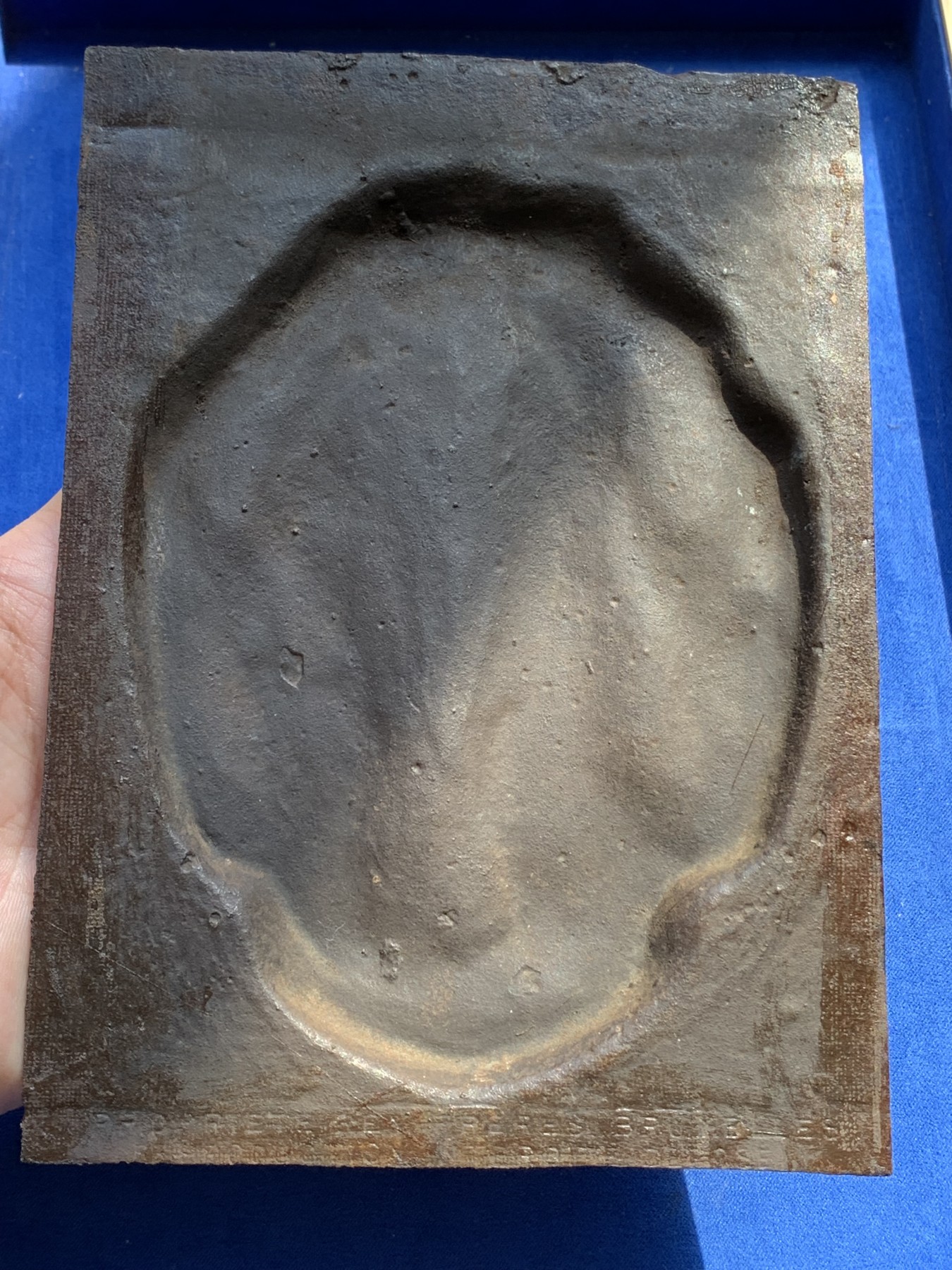 《竞宝斋》第215场-周日，周一 2场 (全场包邮) 二战胜利之感谢美军解放比利时铜牌匾 13.8CM*19CM, 689g