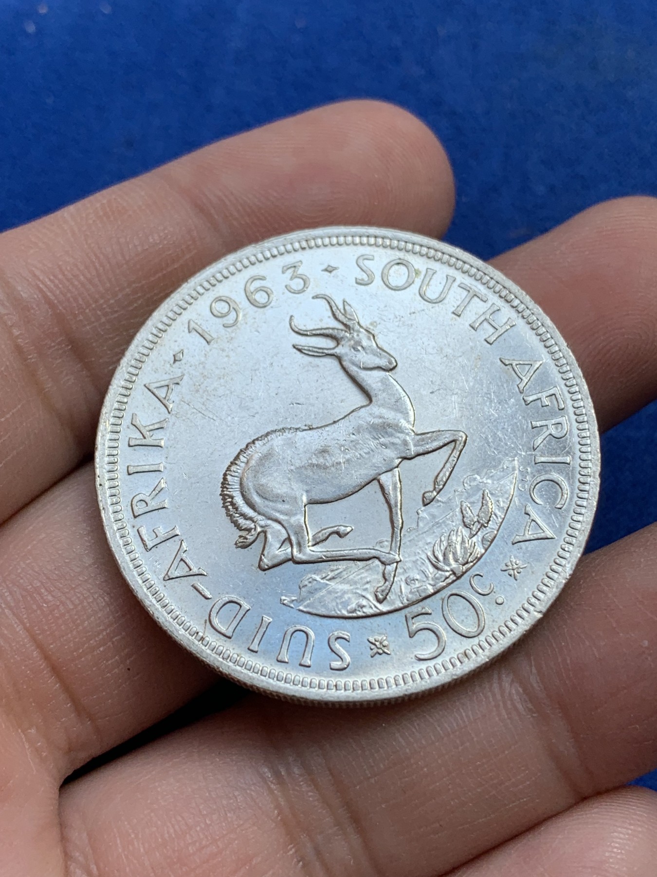 《竞宝斋》第215场-周日，周一 2场 (全场包邮) 南非1963年羚羊50分大银币，原光好品相